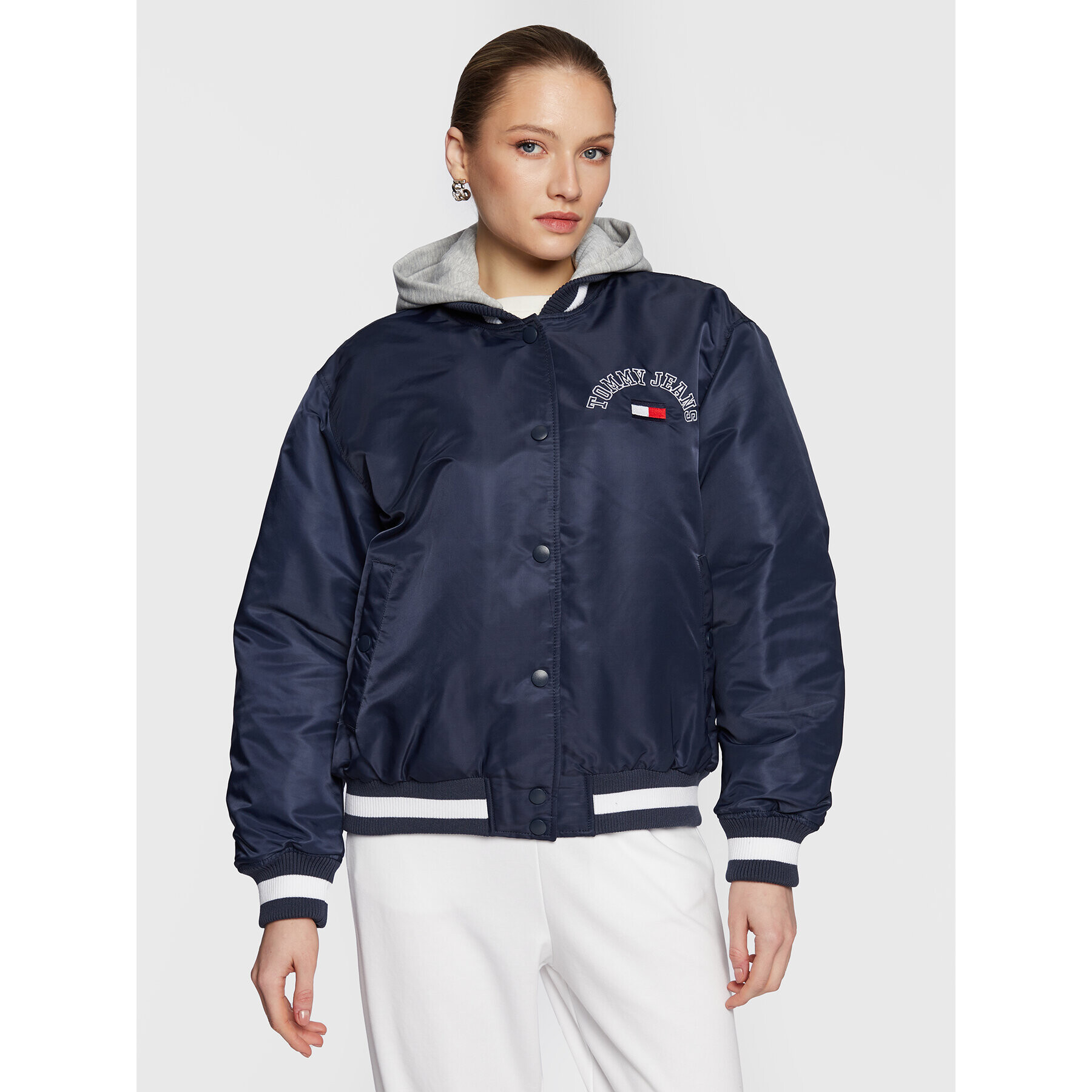 Tommy Jeans Bomber jakna Graphic DW0DW14936 Mornarsko modra Regular Fit - Pepit.si