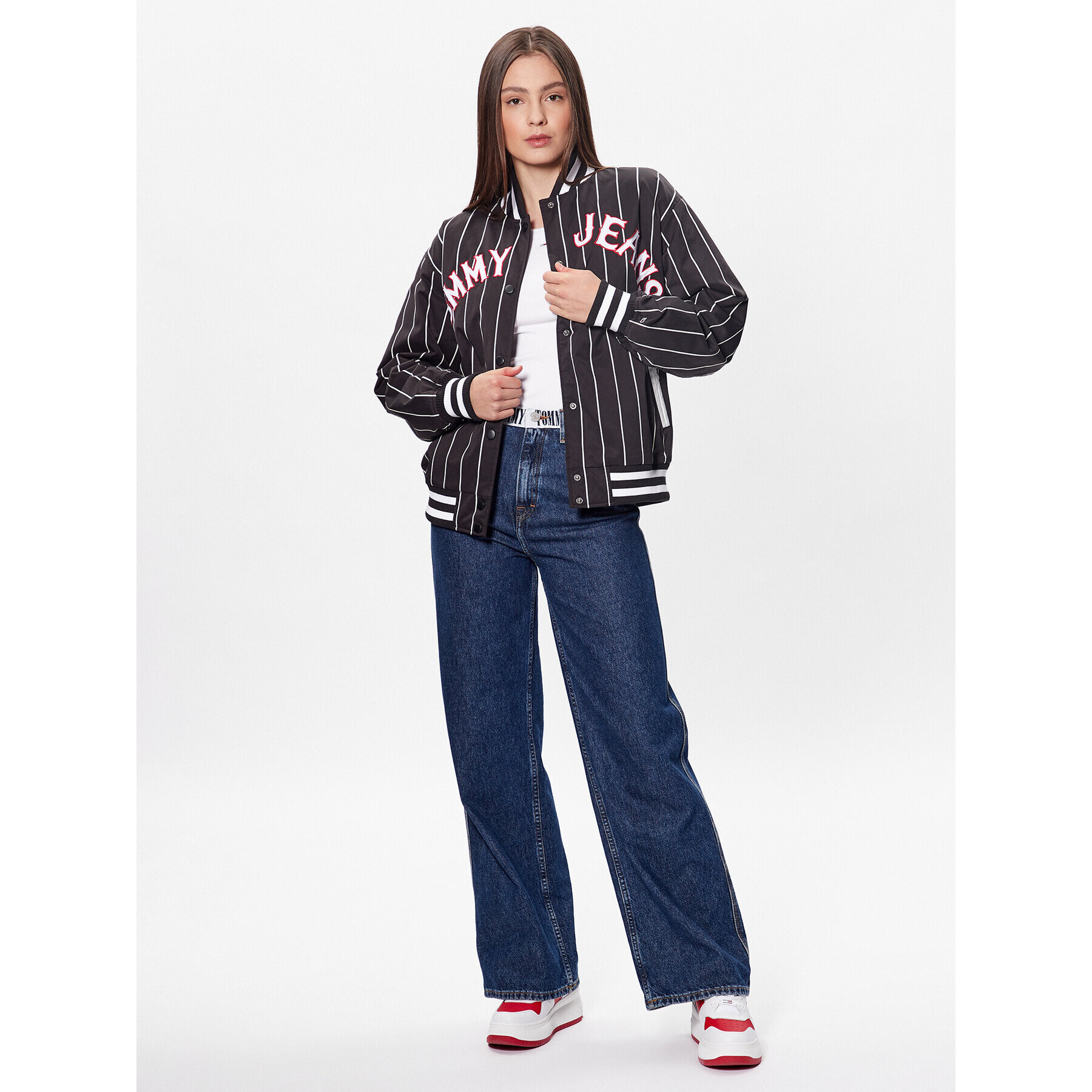 Tommy Jeans Bomber jakna Pinstripe Letterman DW0DW15336 Črna Relaxed Fit - Pepit.si