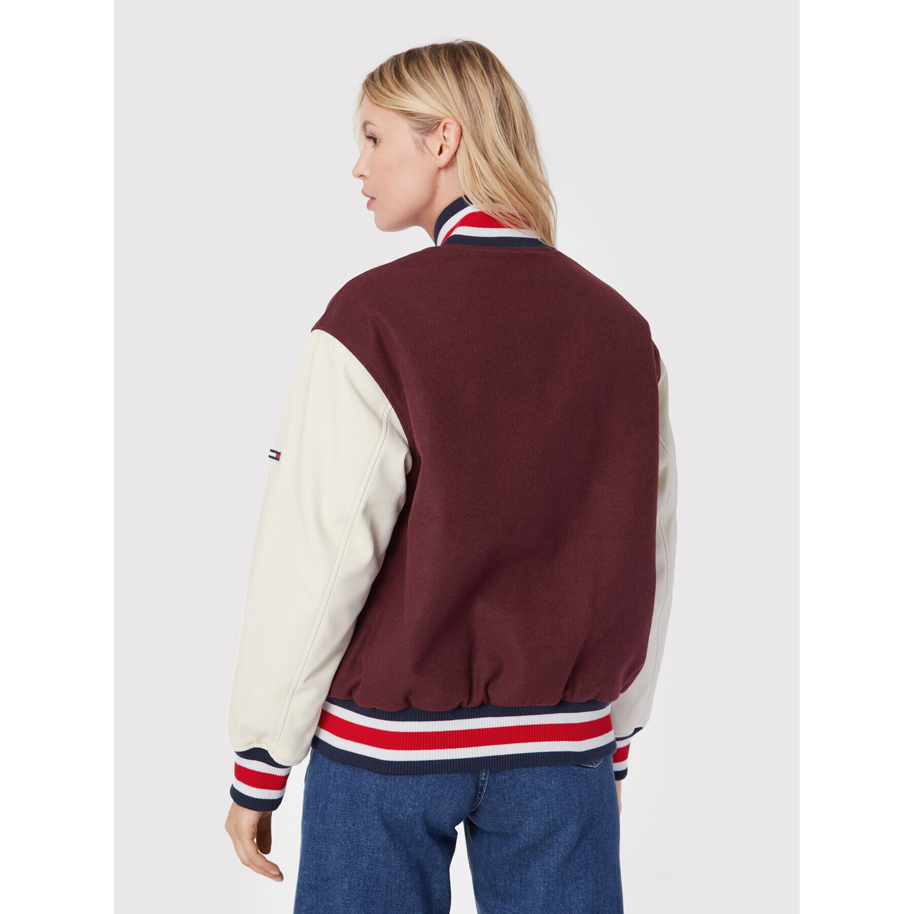 Tommy Jeans Bomber jakna Tjw Letterman DW0DW14293 Bordo rdeča Relaxed Fit - Pepit.si