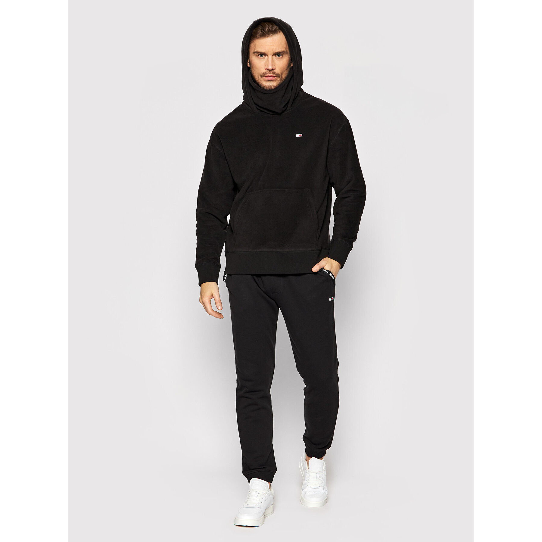 Tommy Jeans Flis Funnel Neck Winter DM0DM12379 Črna Regular Fit - Pepit.si