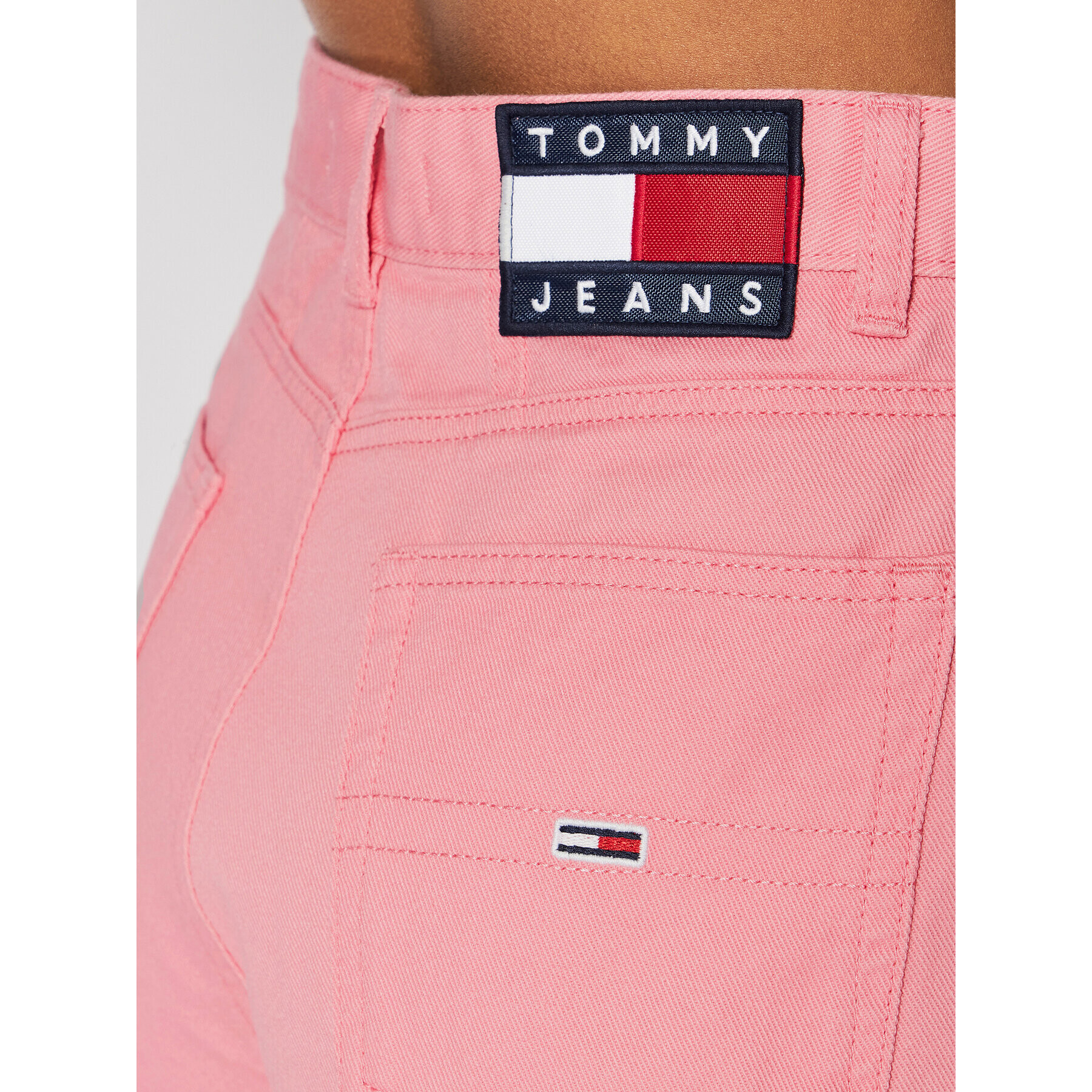 Tommy Jeans Jeans kratke hlače DW0DW12163 Roza Mom Fit - Pepit.si