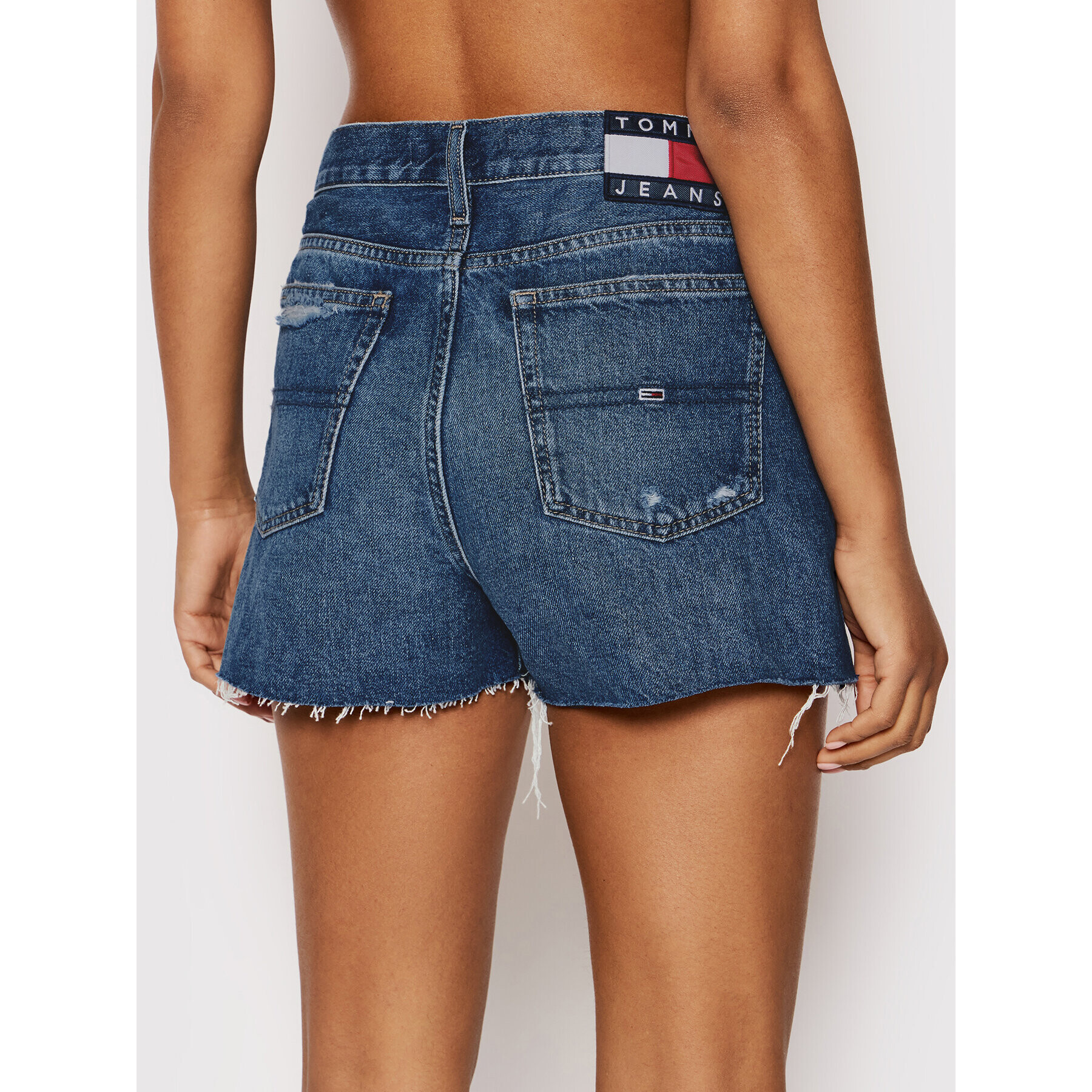 Tommy Jeans Jeans kratke hlače Hotpant DW0DW12454 Modra Regular Fit - Pepit.si