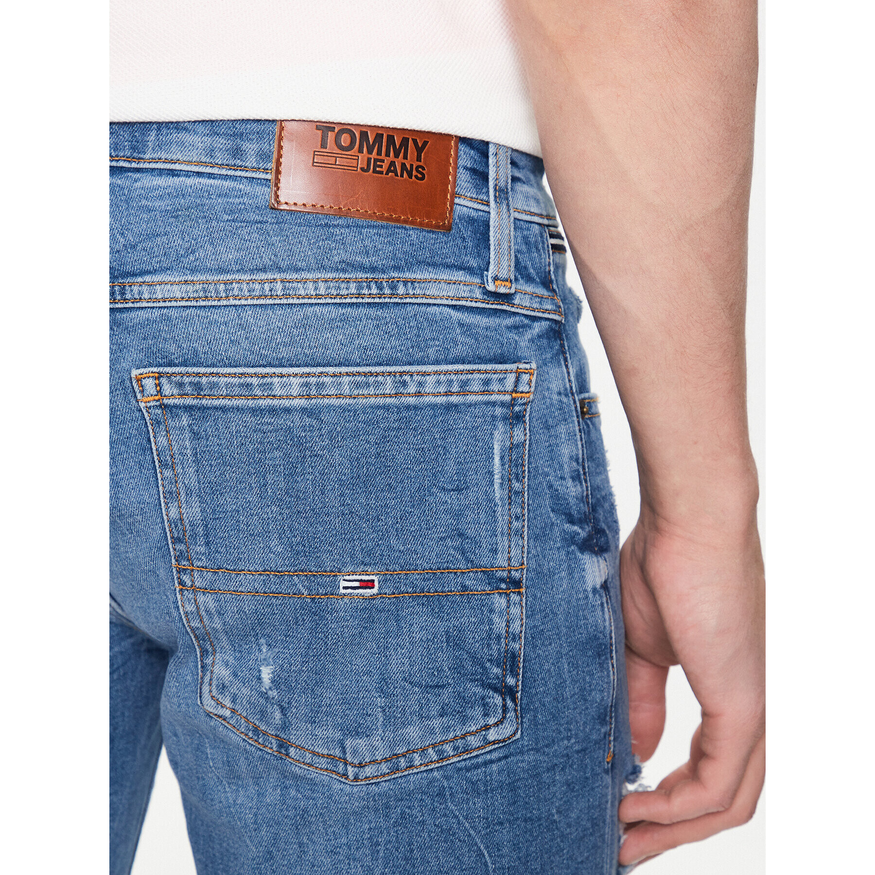 Tommy Jeans Jeans kratke hlače Ronnie DM0DM16148 Modra Relaxed Fit - Pepit.si