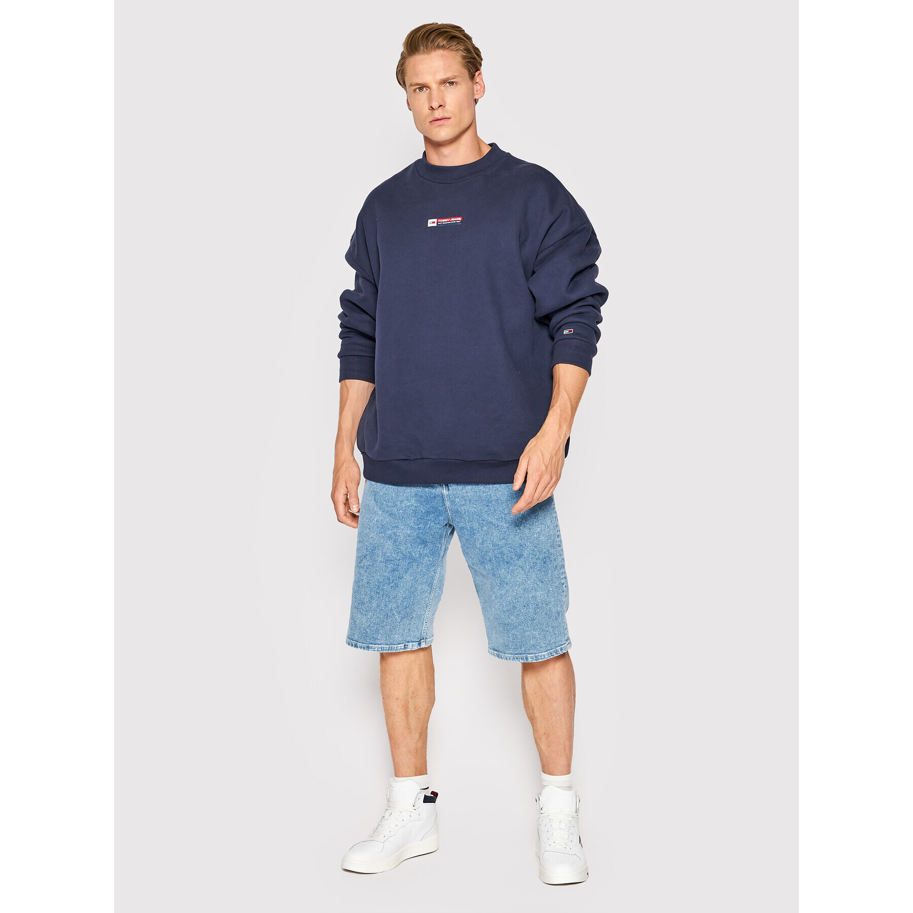 Tommy Jeans Jeans kratke hlače Skater DM0DM12732 Modra Regular Fit - Pepit.si