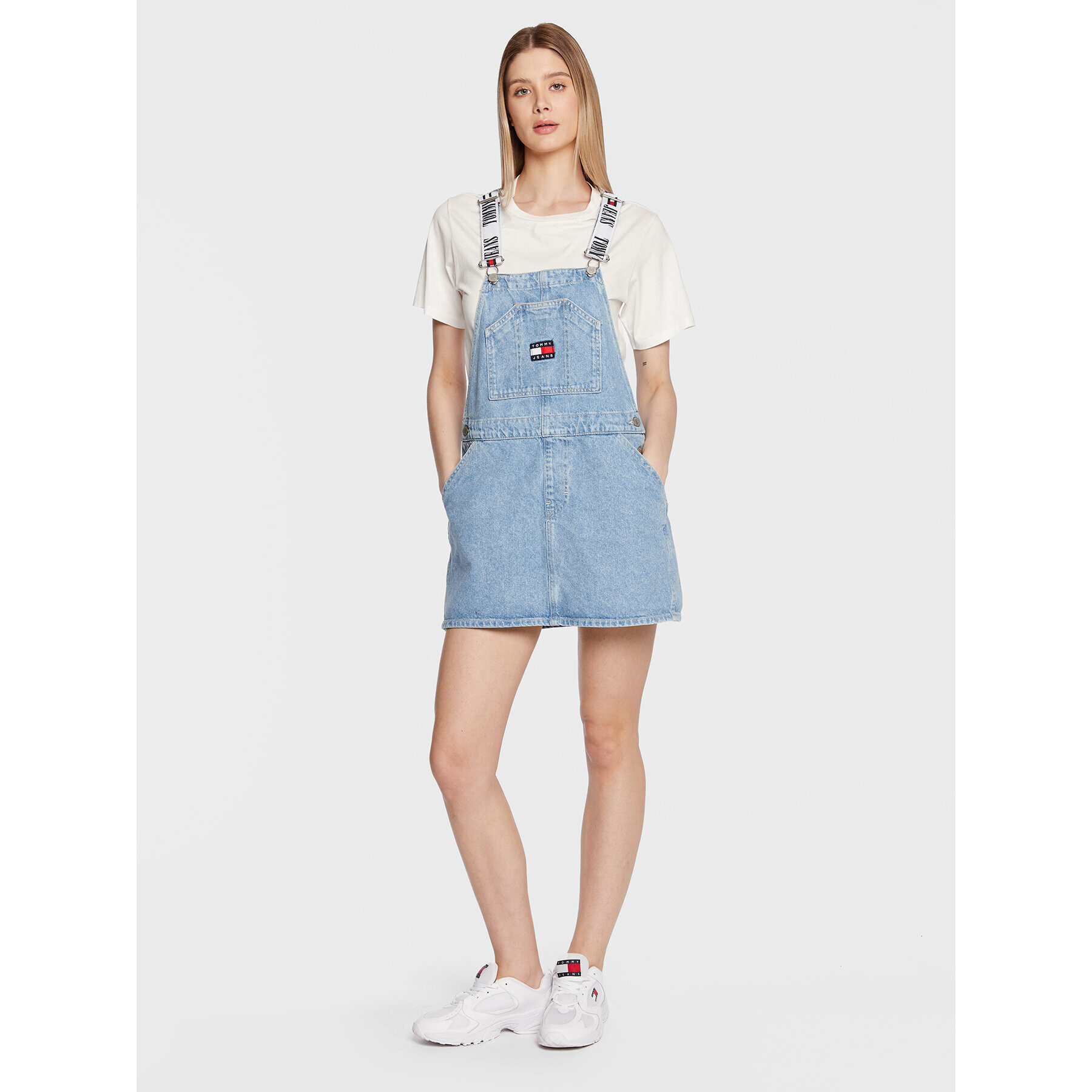 Tommy Jeans Jeans obleka Dungaree DW0DW14843 Modra Regular Fit - Pepit.si