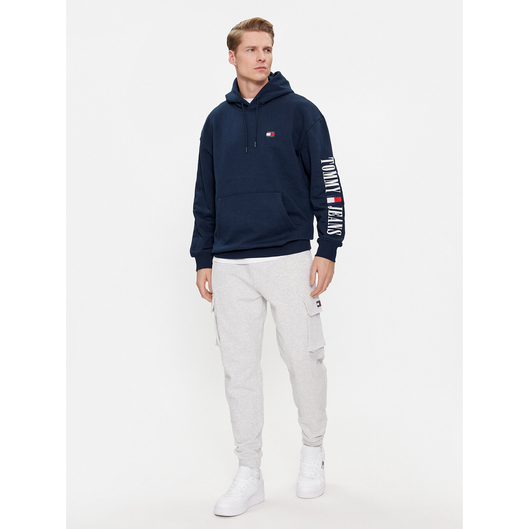 Tommy Jeans Jopa Archive DM0DM18494 Mornarsko modra Relaxed Fit - Pepit.si