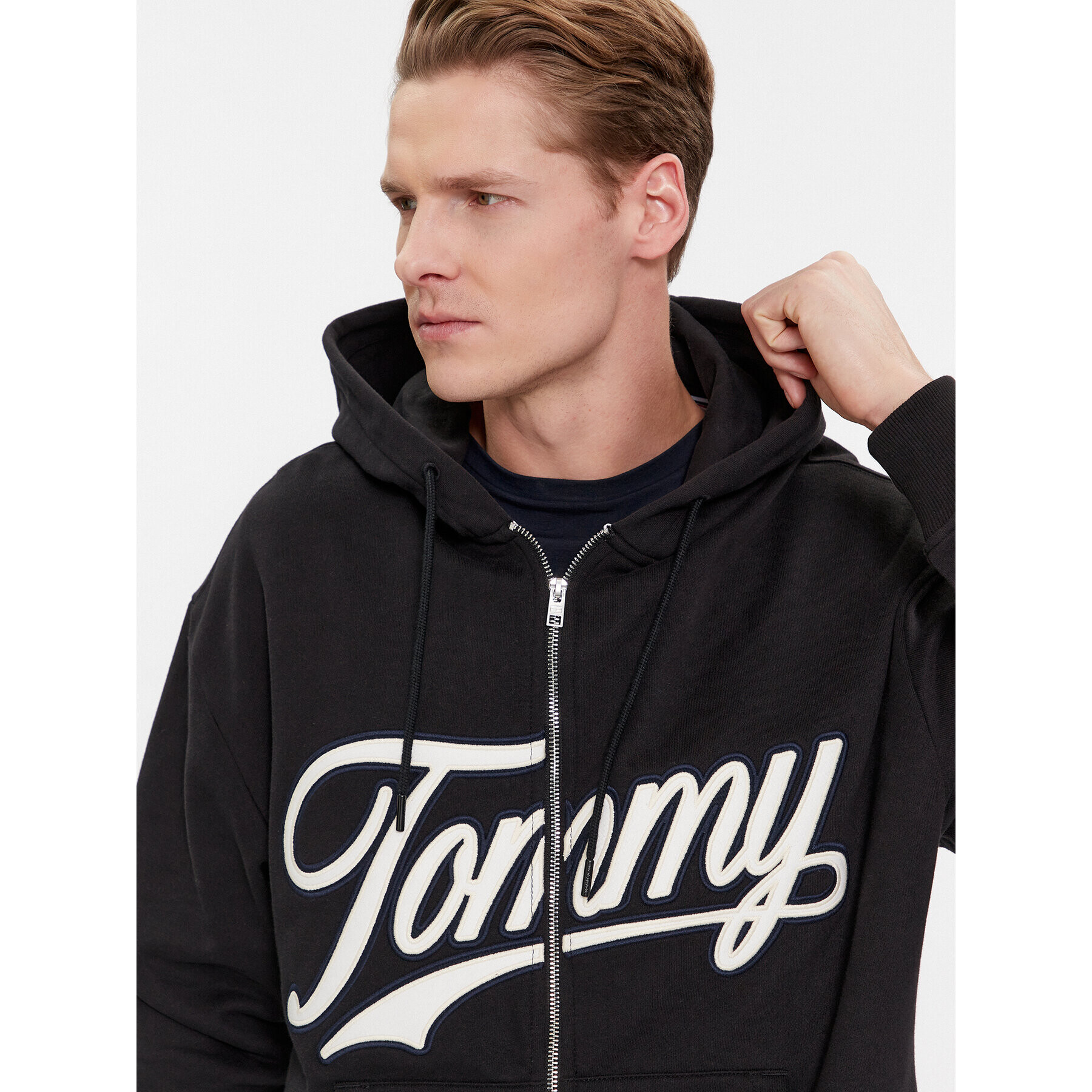 Tommy Jeans Jopa Letterman DM0DM18415 Črna Relaxed Fit - Pepit.si