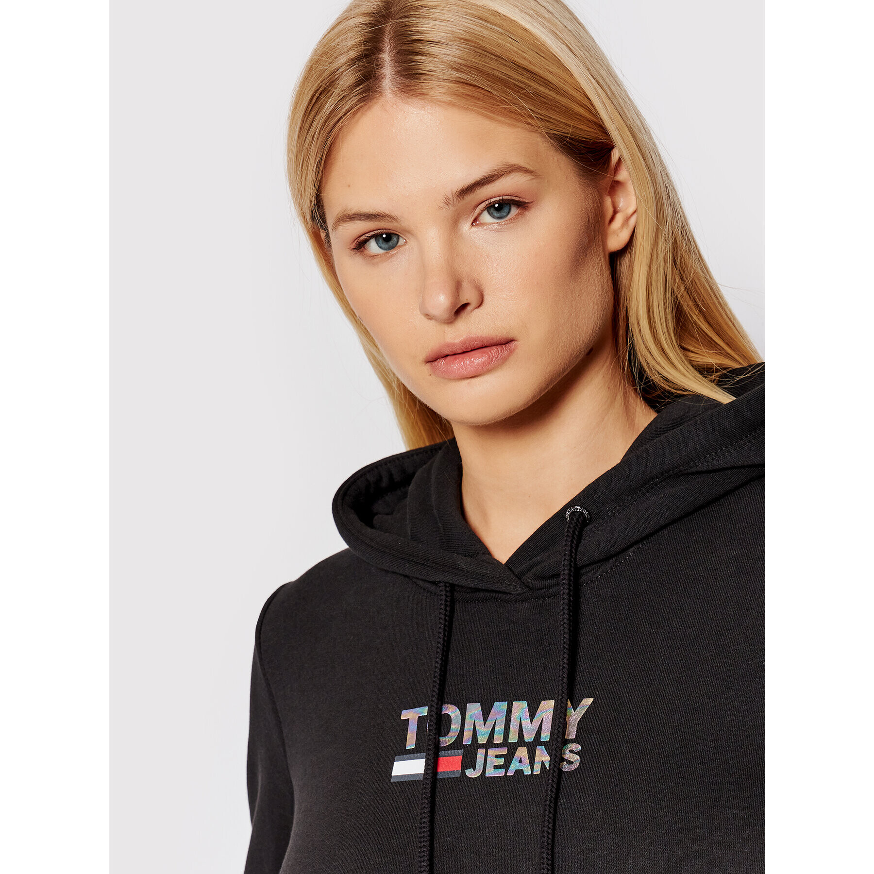 Tommy Jeans Jopa Metal Corp Logo DW0DW09247 Črna Slim Fit - Pepit.si