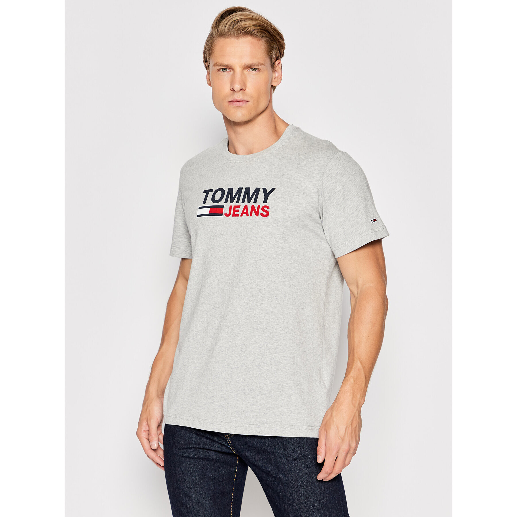 Tommy Jeans Majica Corp Logo DM0DM15379 Siva Regular Fit - Pepit.si