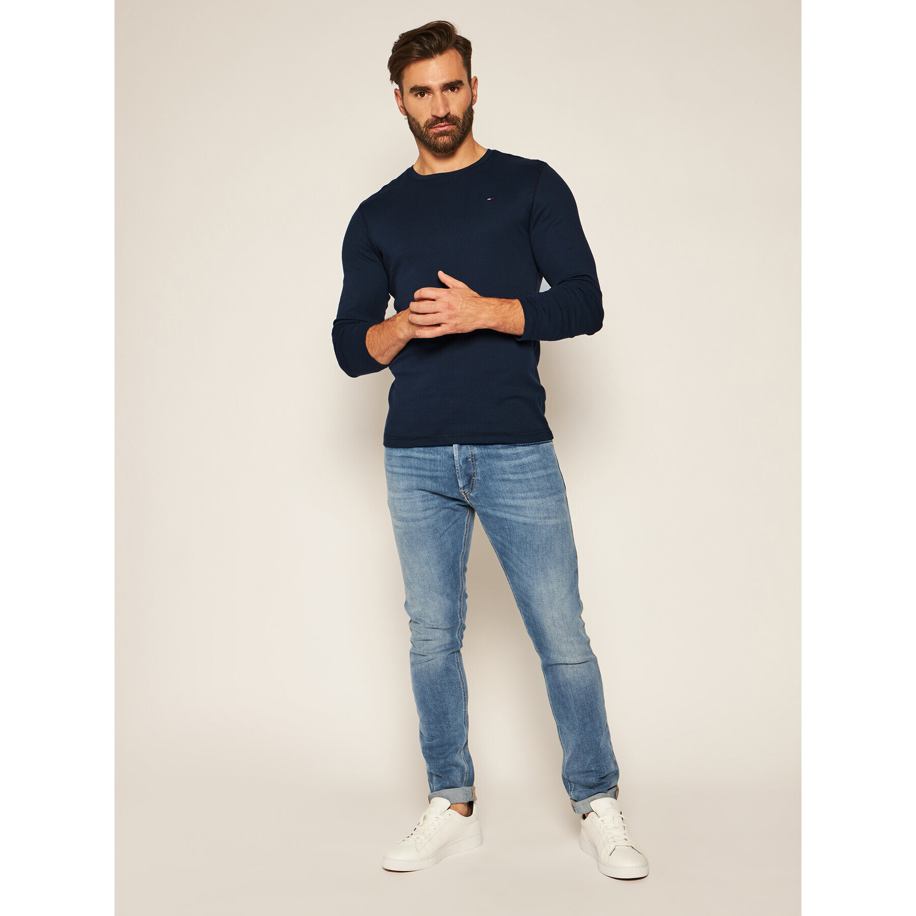 Tommy Jeans Majica z dolgimi rokavi DM0DM04409 Mornarsko modra Slim Fit - Pepit.si