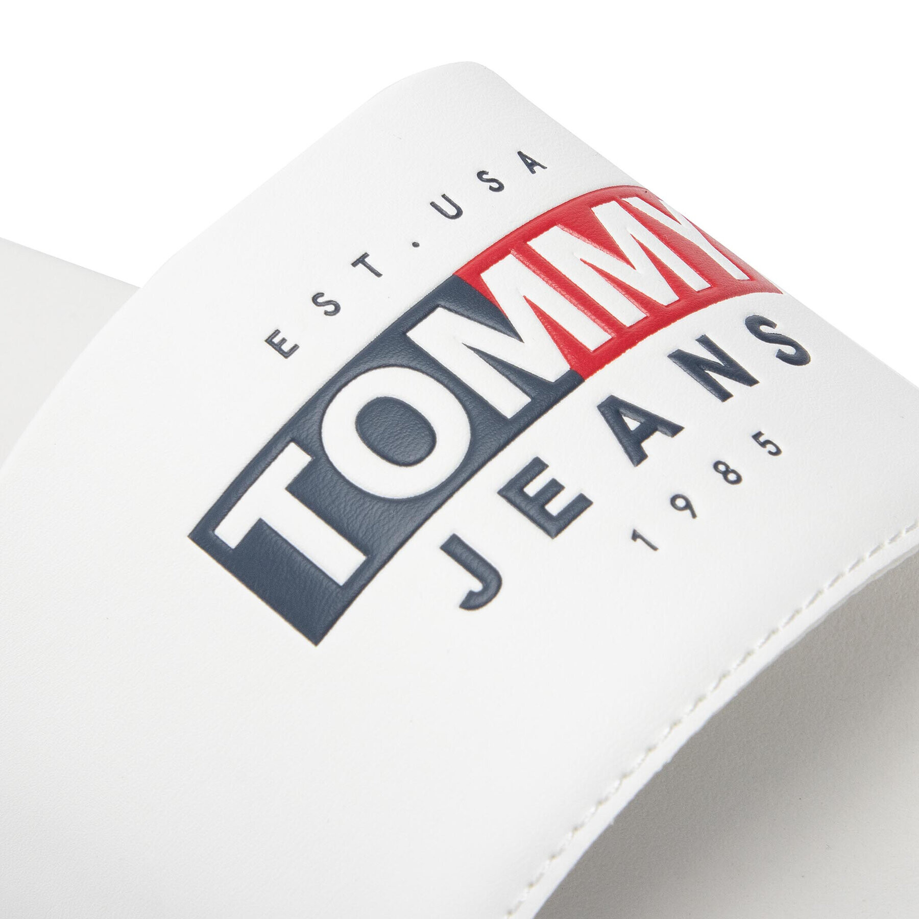 Tommy Jeans Natikači Seasonal Poolslide EM0EM01031 Bela - Pepit.si