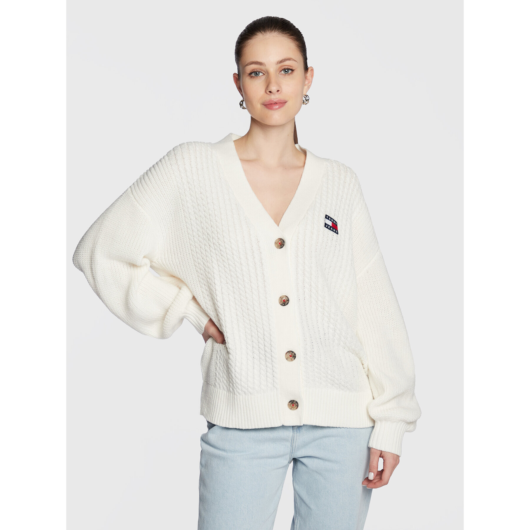 Tommy Jeans Pletena jopica DW0DW14957 Écru Relaxed Fit - Pepit.si