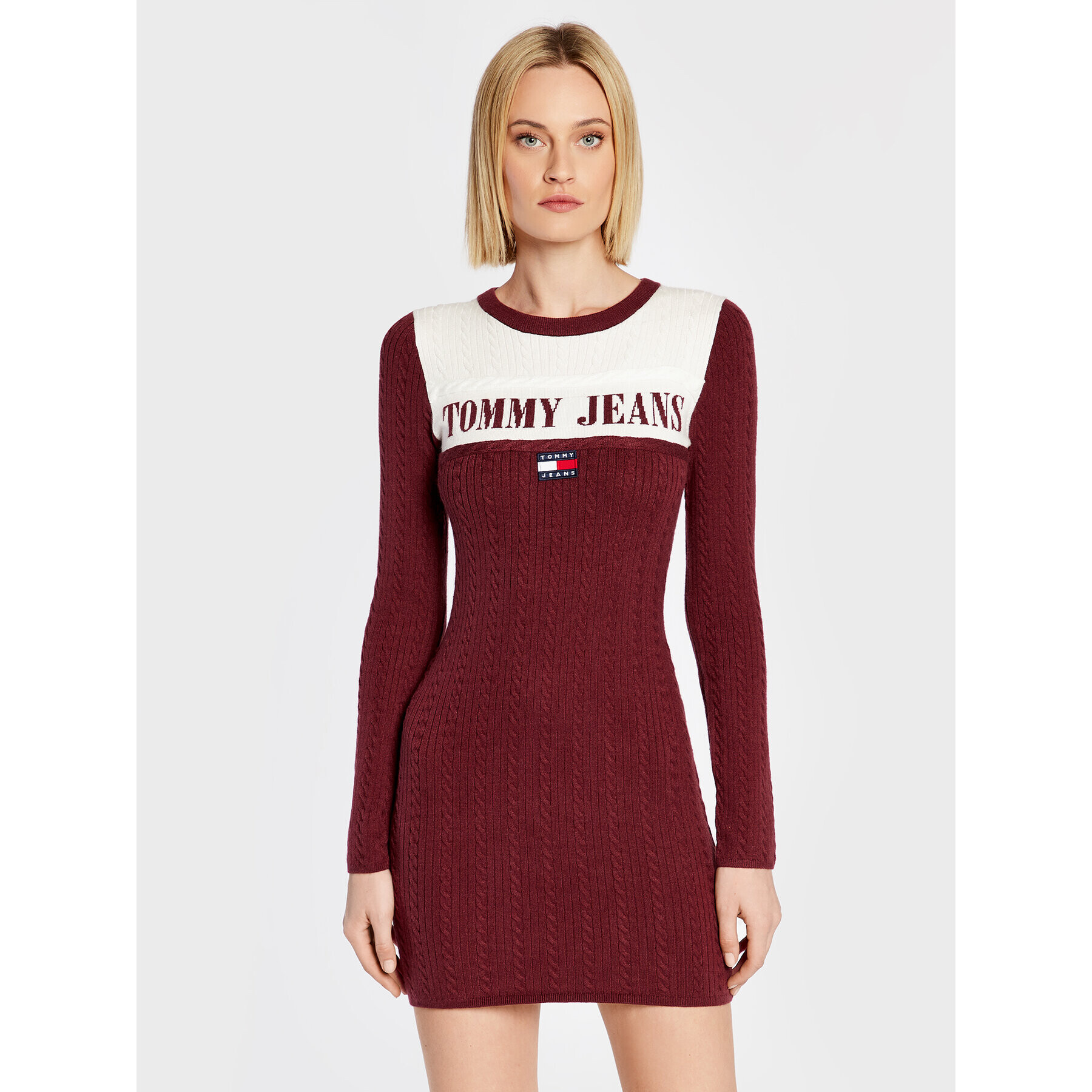 Tommy Jeans Pletena obleka Archive DW0DW14400 Bordo rdeča Regular Fit - Pepit.si