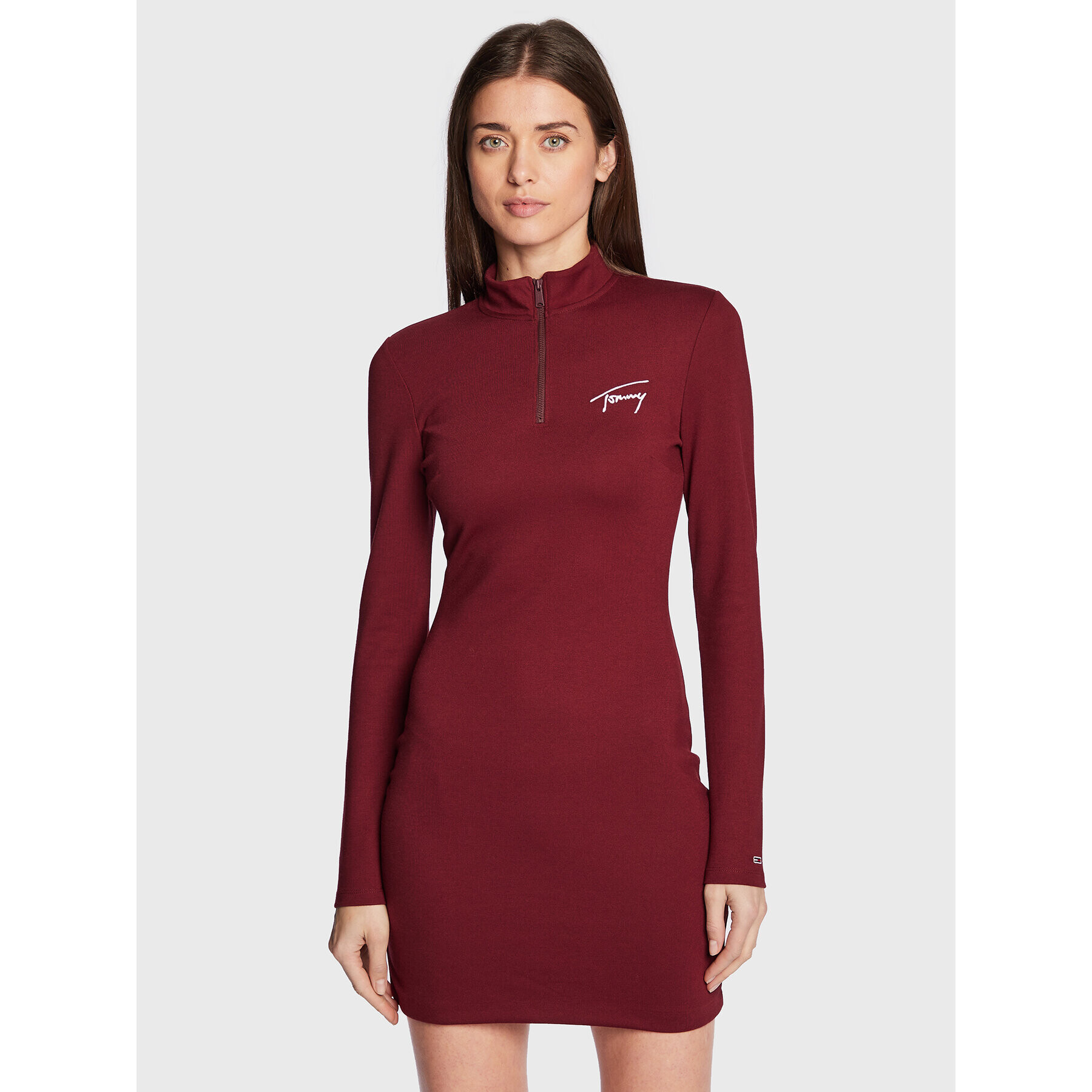 Tommy Jeans Pletena obleka Signature Bodycon DW0DW14386 Bordo rdeča Slim Fit - Pepit.si