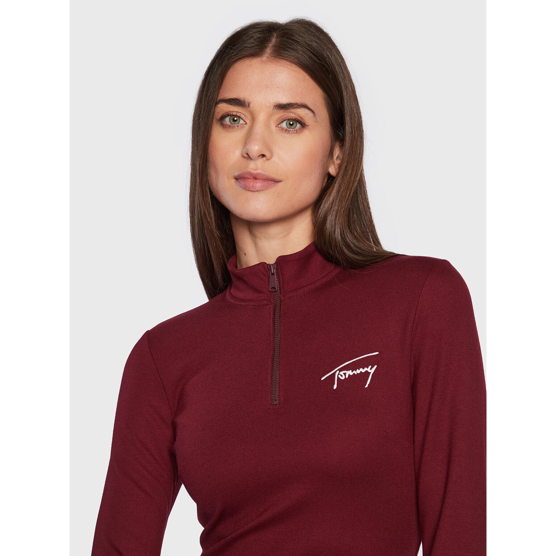 Tommy Jeans Pletena obleka Signature Bodycon DW0DW14386 Bordo rdeča Slim Fit - Pepit.si