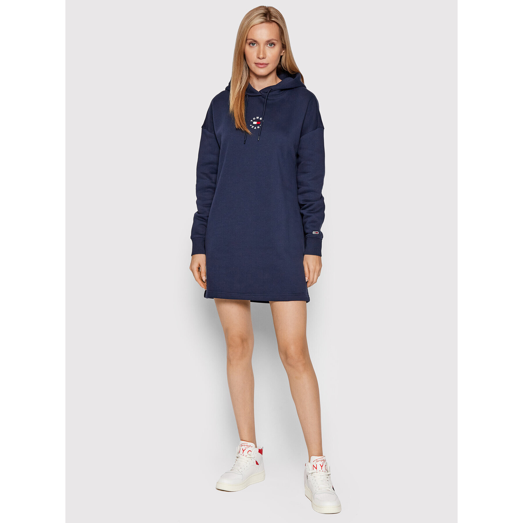 Tommy Jeans Pletena obleka Tiny DW0DW11265 Mornarsko modra Relaxed Fit - Pepit.si