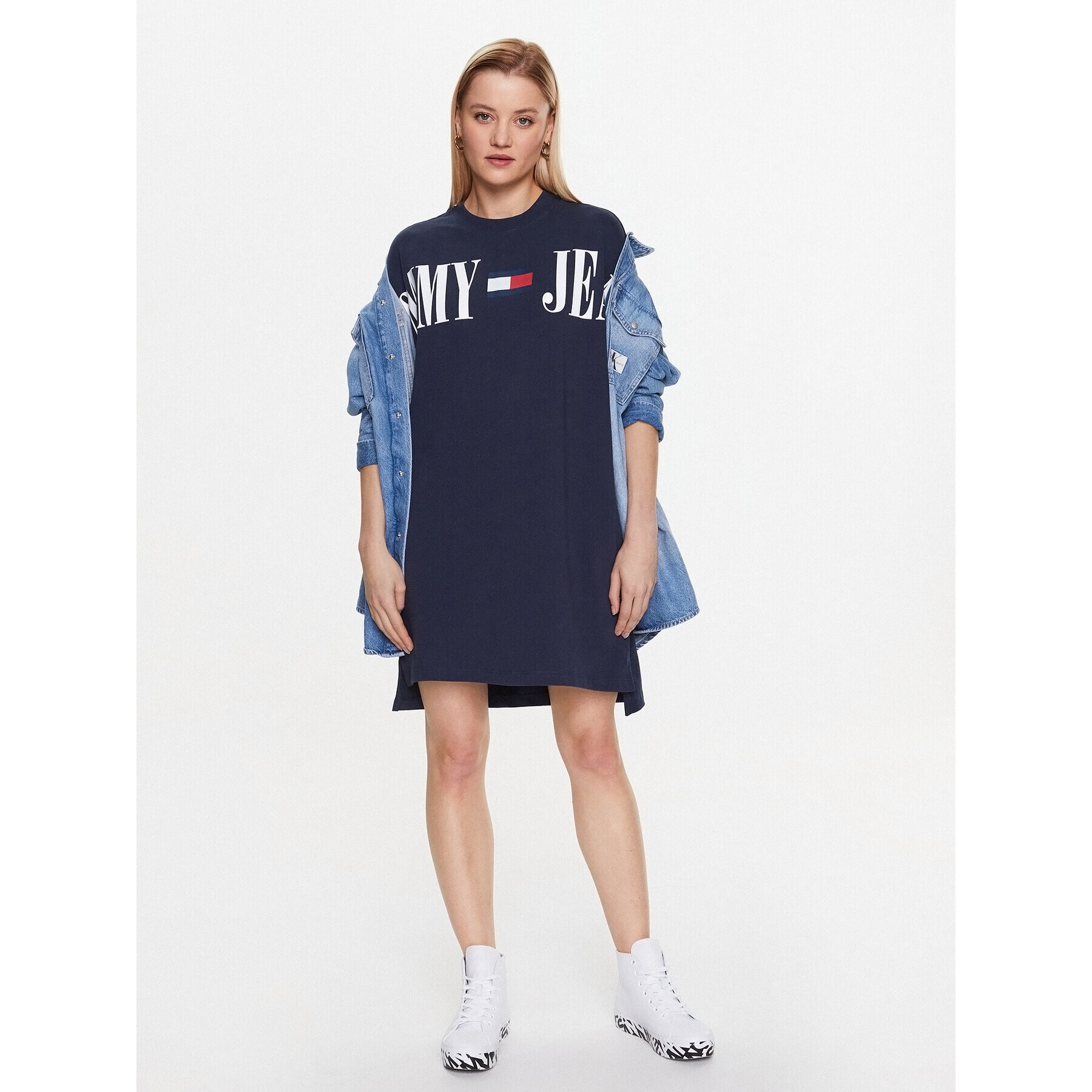 Tommy Jeans Poletna obleka Archive DW0DW15756 Mornarsko modra Oversize - Pepit.si