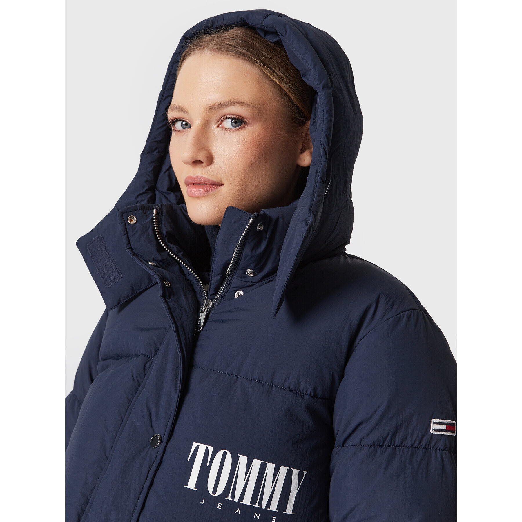 Tommy Jeans Puhovka A-Line Fashion DW0DW14307 Mornarsko modra Oversize - Pepit.si