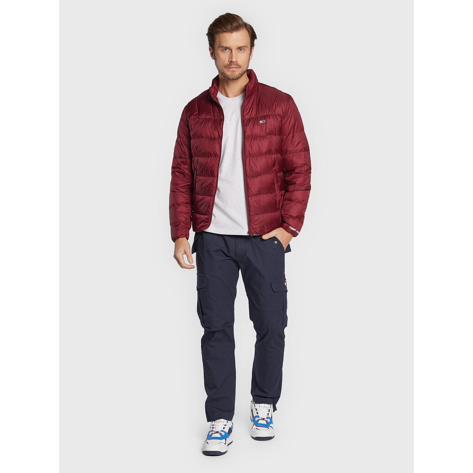 Tommy Jeans Puhovka Essential DM0DM14086 Bordo rdeča Regular Fit - Pepit.si