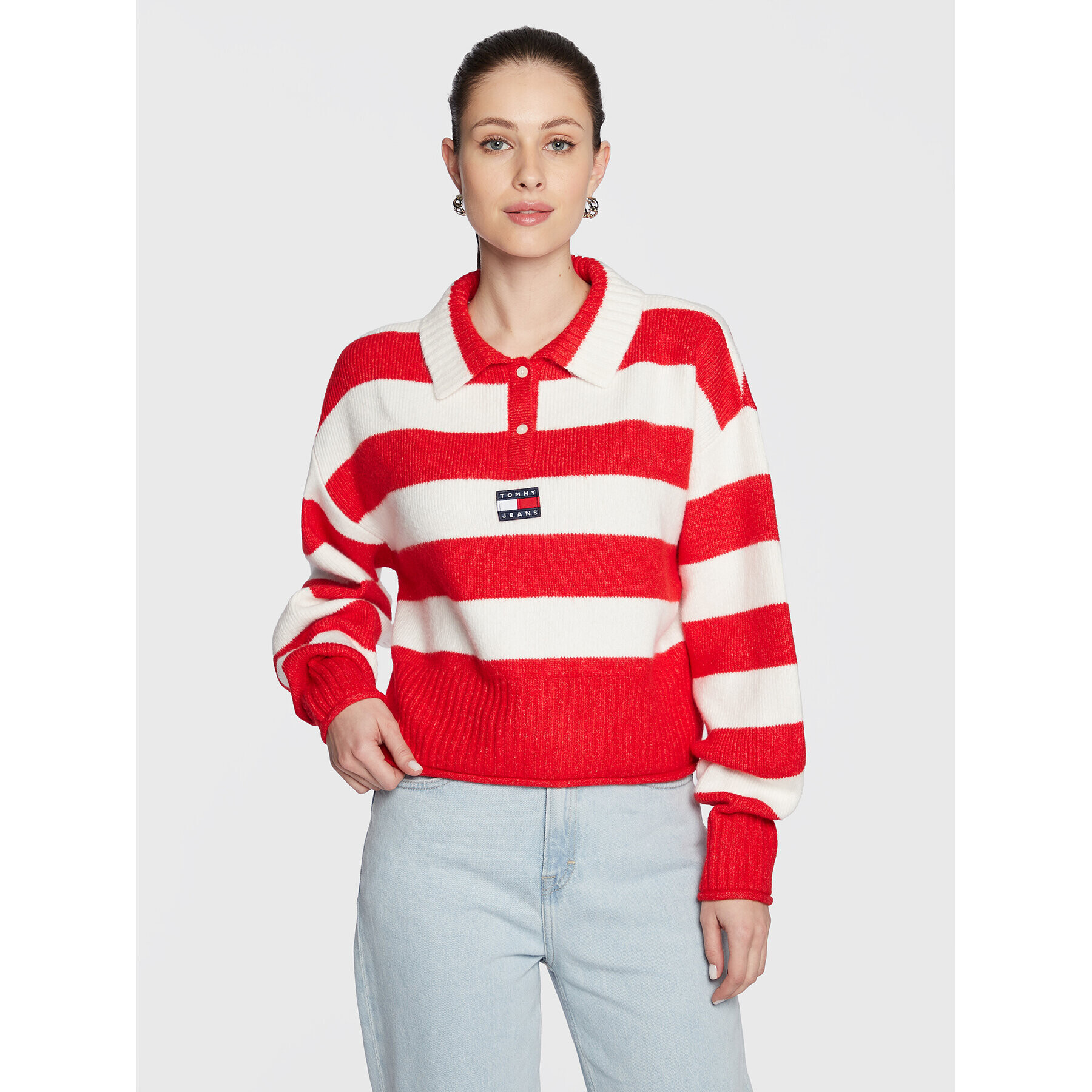 Tommy Jeans Pulover Stripe Badge DW0DW14956 Rdeča Regular Fit - Pepit.si