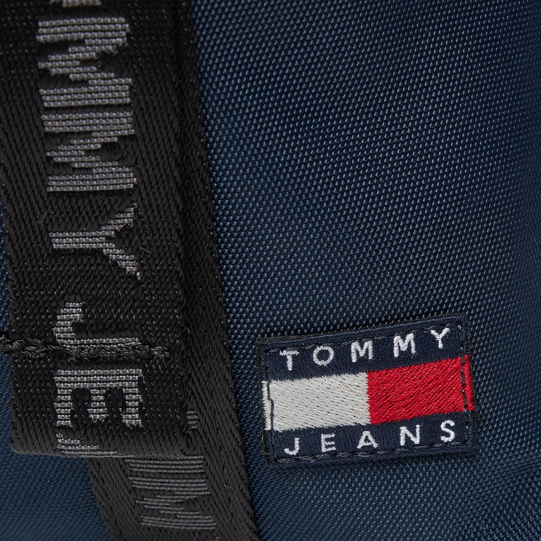 Tommy Jeans Ročna torba Tjw Ess Daily Mini Tote AW0AW15817 Mornarsko modra - Pepit.si