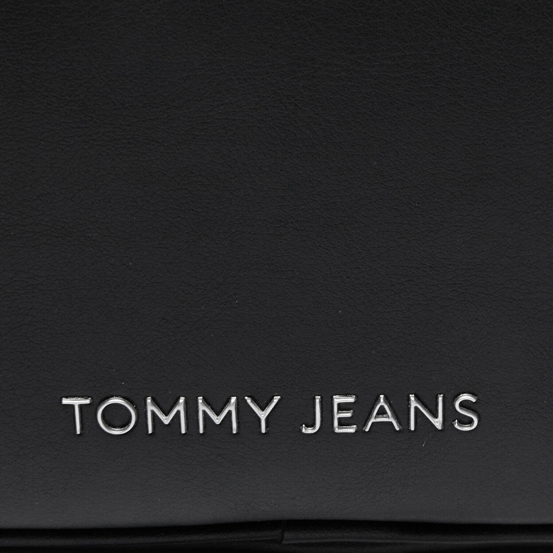 Tommy Jeans Ročna torba Tjw Ess Must Camera Bag AW0AW15828 Črna - Pepit.si