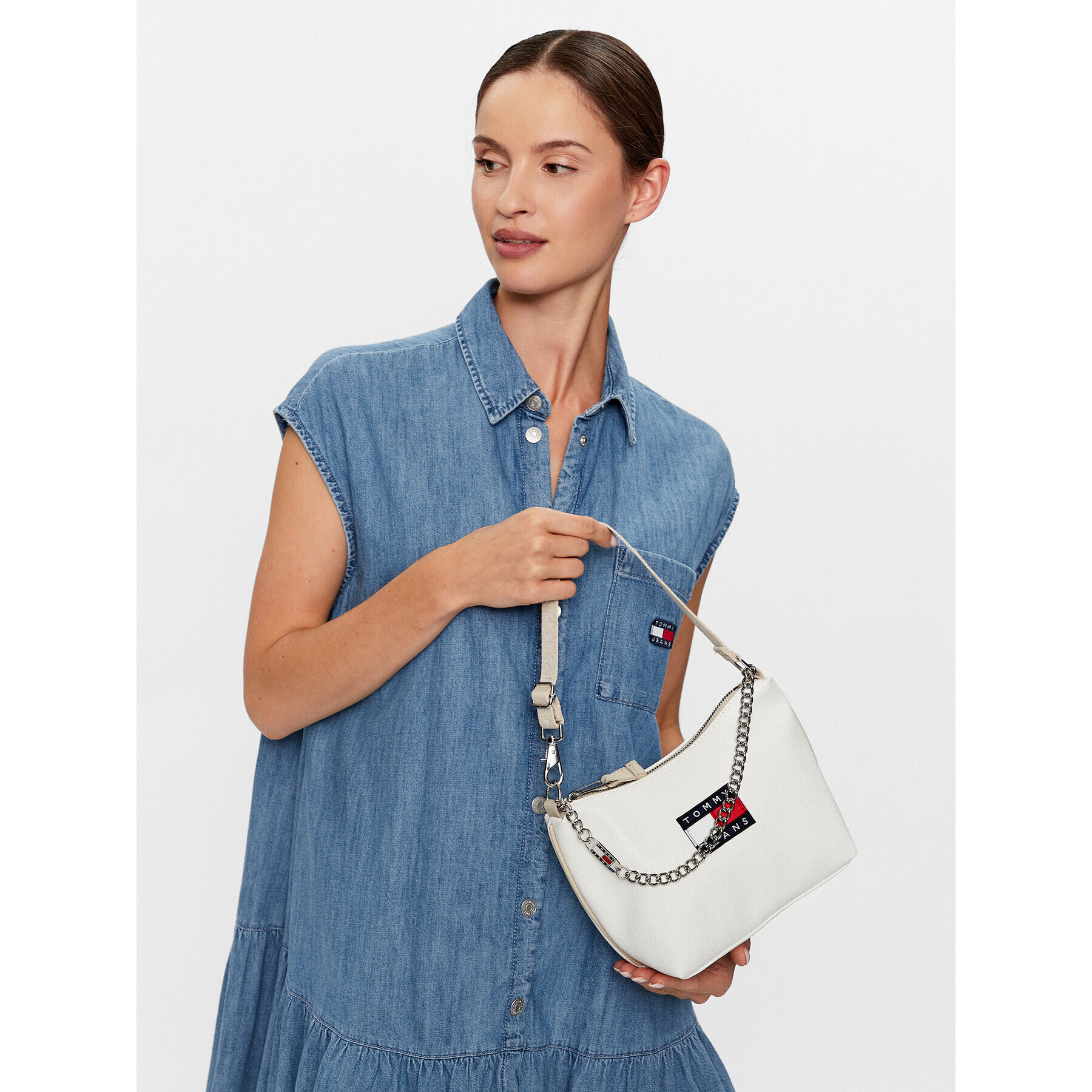 Tommy Jeans Ročna torba Tjw Heritage Shoulder Bag AW0AW14570 Bela - Pepit.si