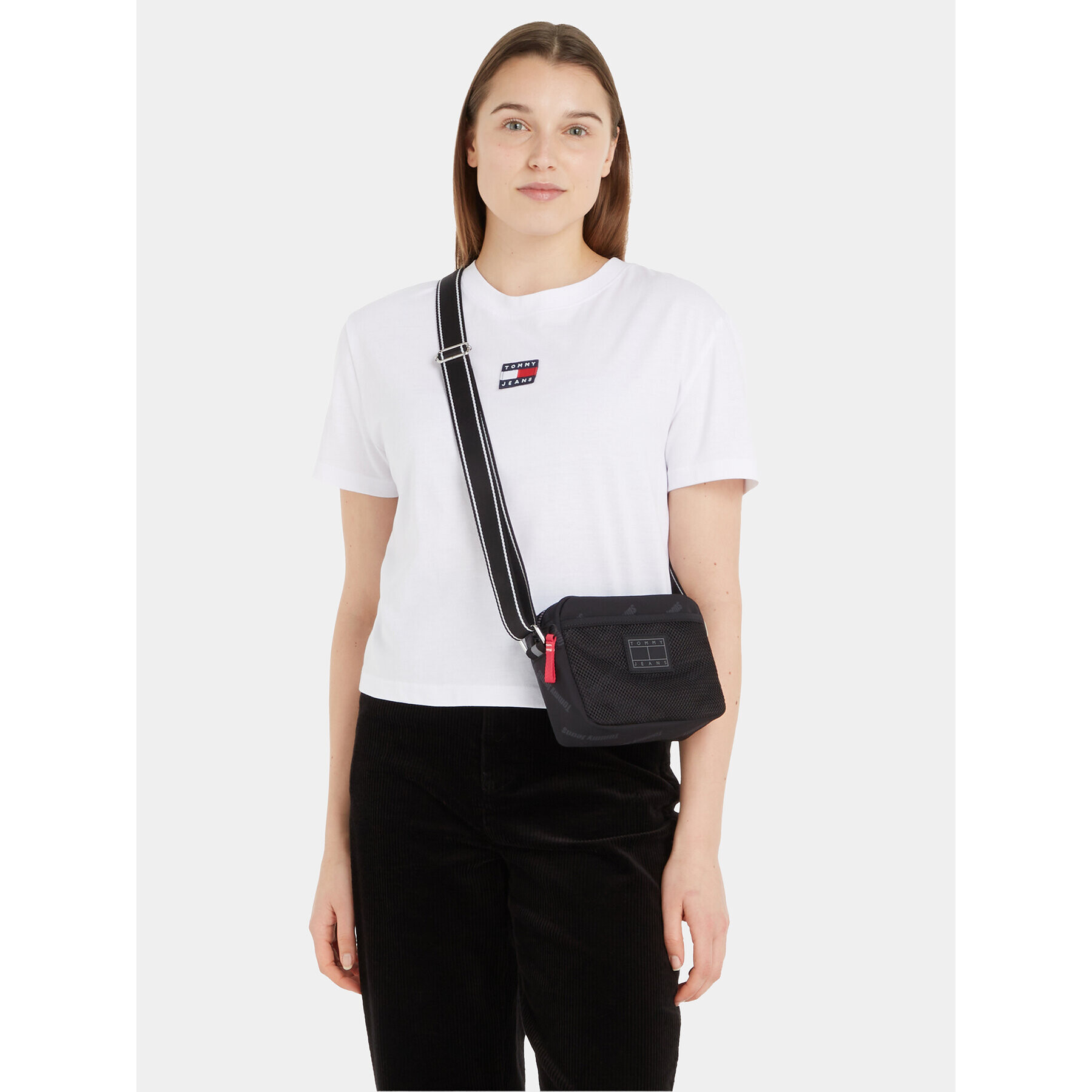 Tommy Jeans Ročna torba Tjw Skater Girl Camera Bag Print AW0AW15891 Siva - Pepit.si