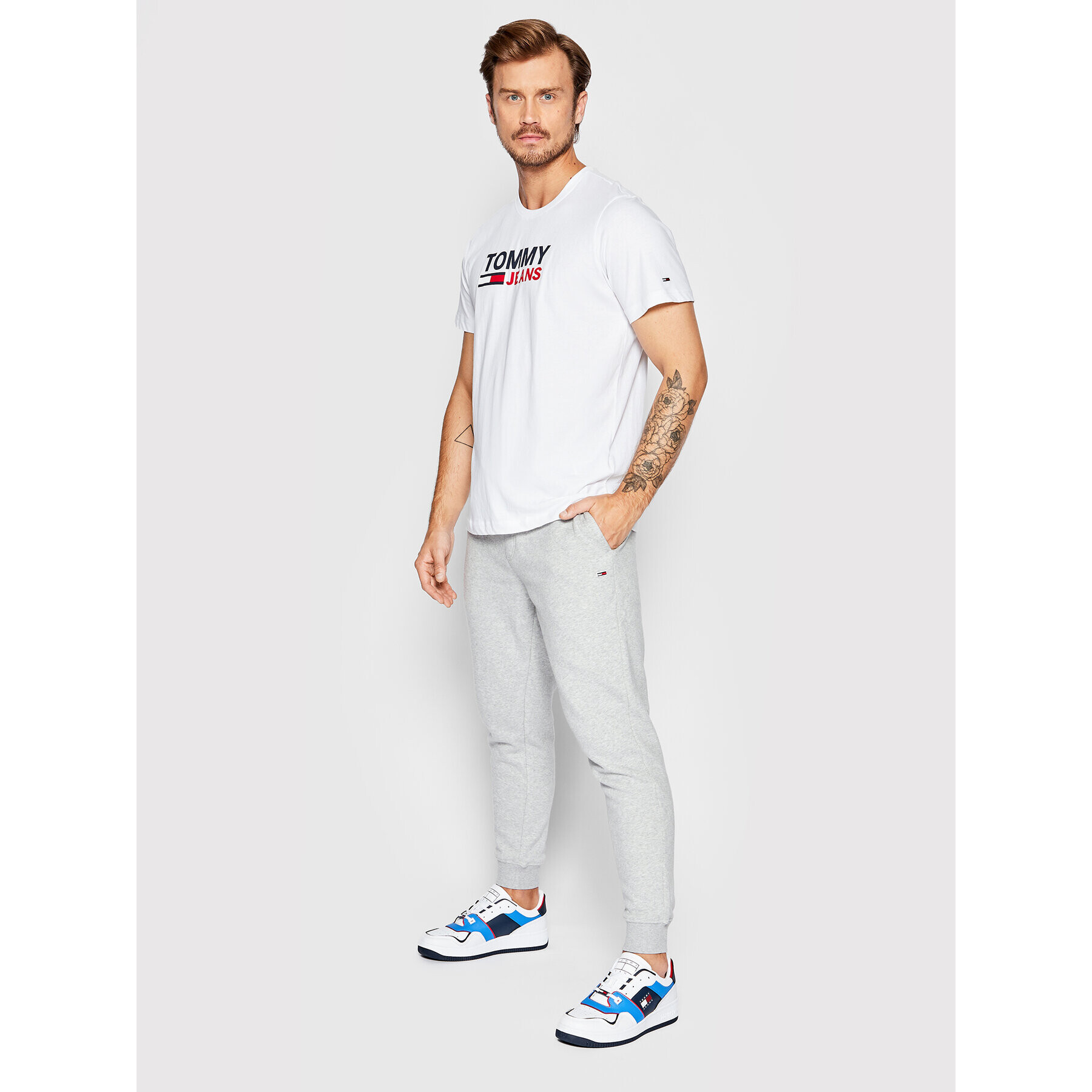 Tommy Jeans Spodnji del trenirke DM0DM15380 Siva Slim Fit - Pepit.si