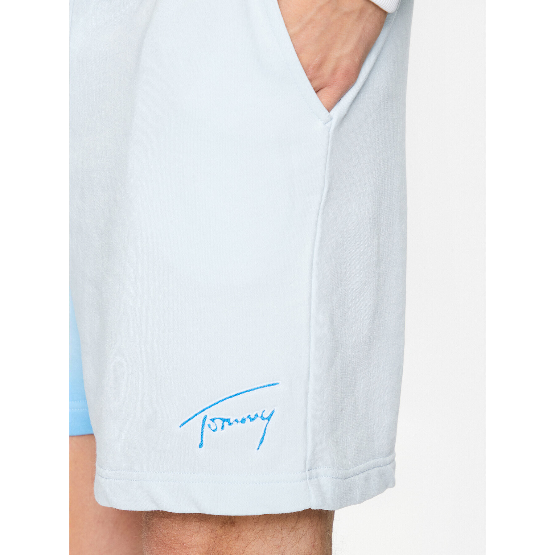 Tommy Jeans Športne kratke hlače DM0DM16332 Modra Relaxed Fit - Pepit.si