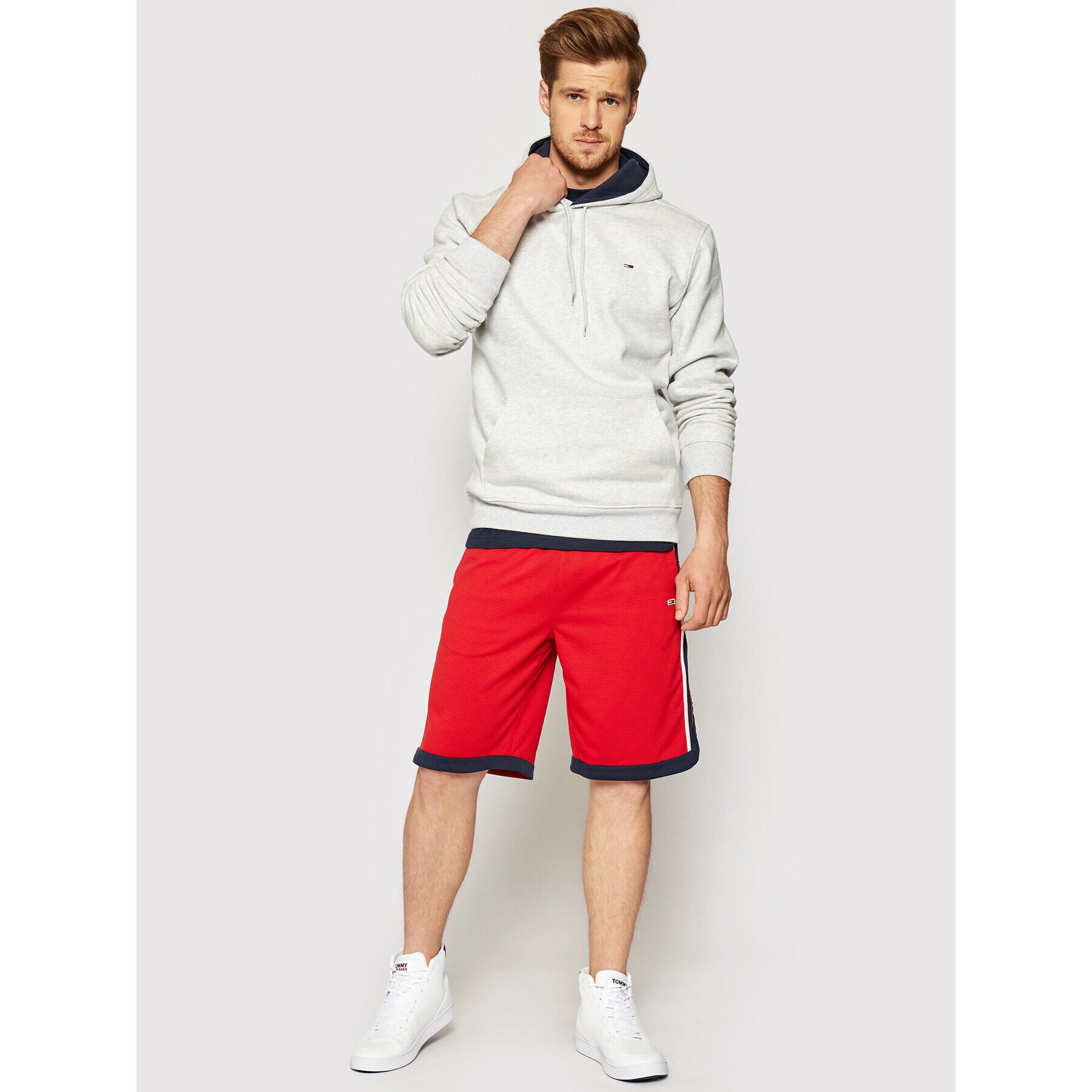 Tommy Jeans Športne kratke hlače Tjm Mesh Basketball DM0DM10601 Rdeča Relaxed Fit - Pepit.si