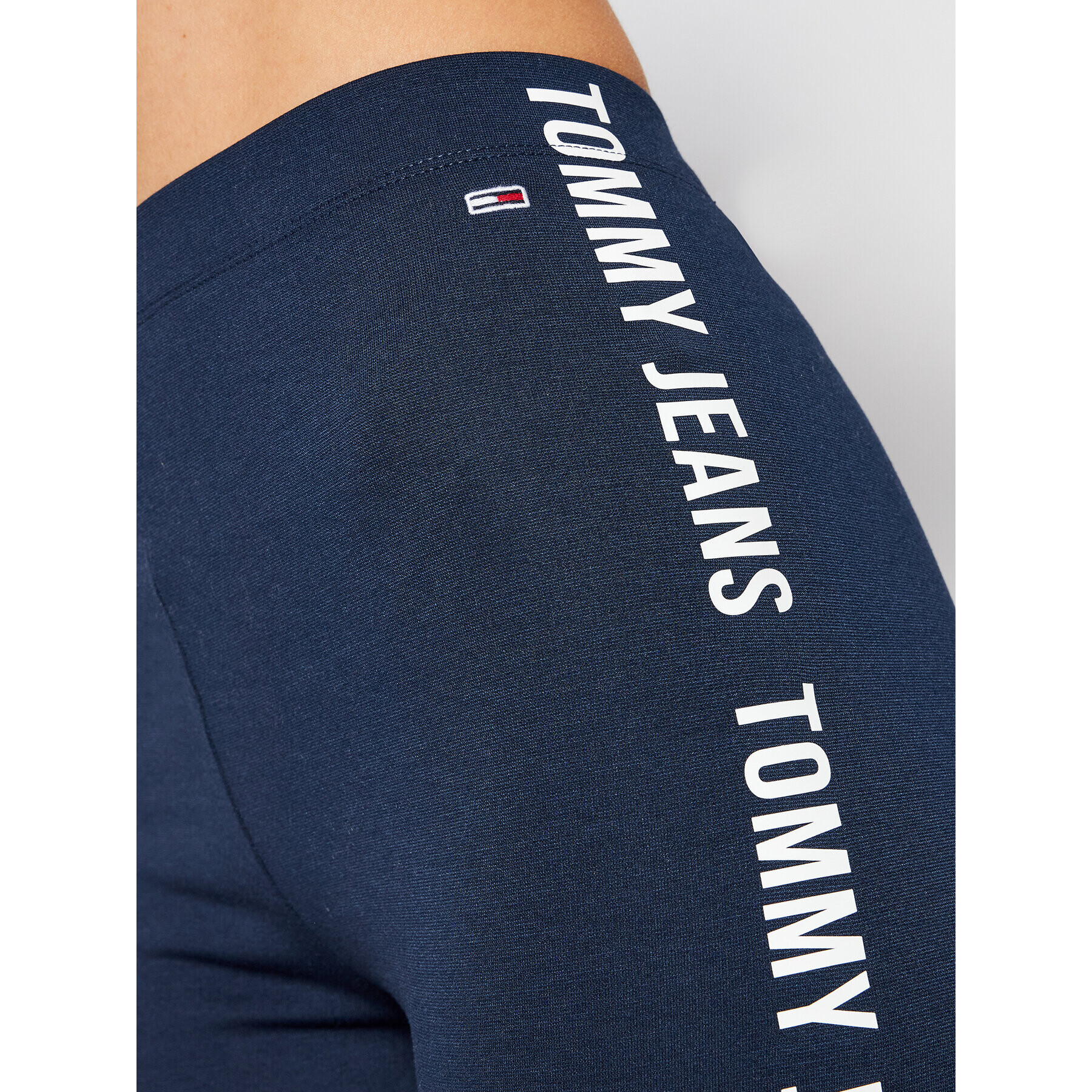 Tommy Jeans Športne kratke hlače Tjw Branded Bike DW0DW09756 Mornarsko modra Slim Fit - Pepit.si