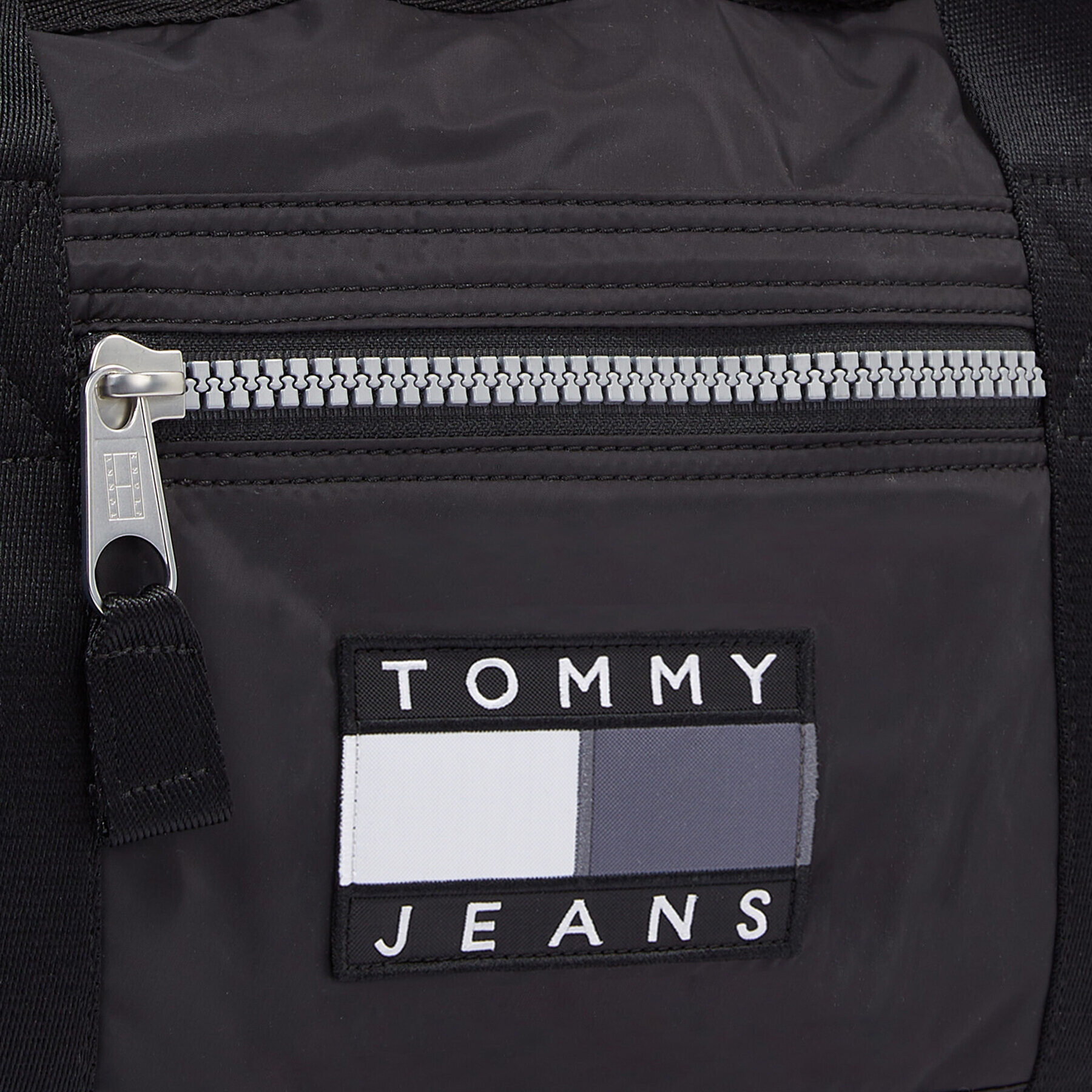 Tommy Jeans Torbica Tjm Heritage Archive Duffle AM0AM11658 Črna - Pepit.si