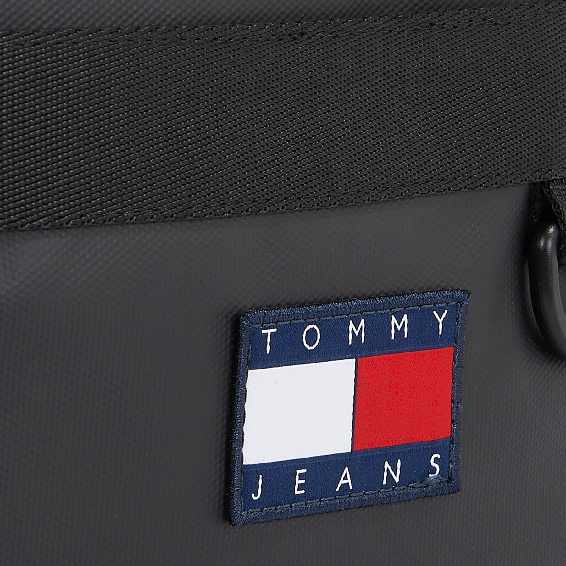 Tommy Jeans Torbica za okrog pasu Tjm Dly Elevated Ew Crossover AM0AM12109 Črna - Pepit.si