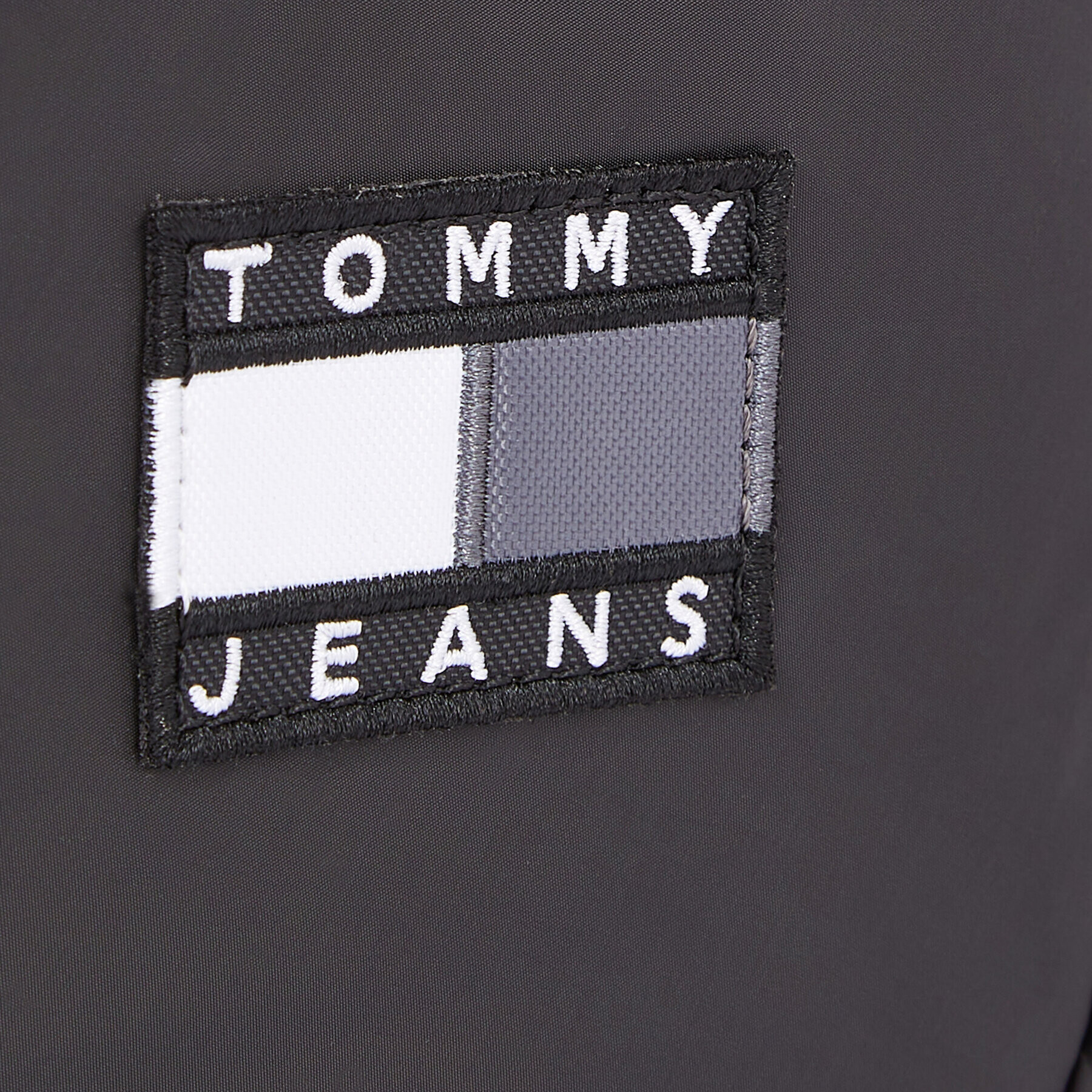 Tommy Jeans Torbica za okrog pasu Tjm Heritage Reporter AM0AM11651 Črna - Pepit.si