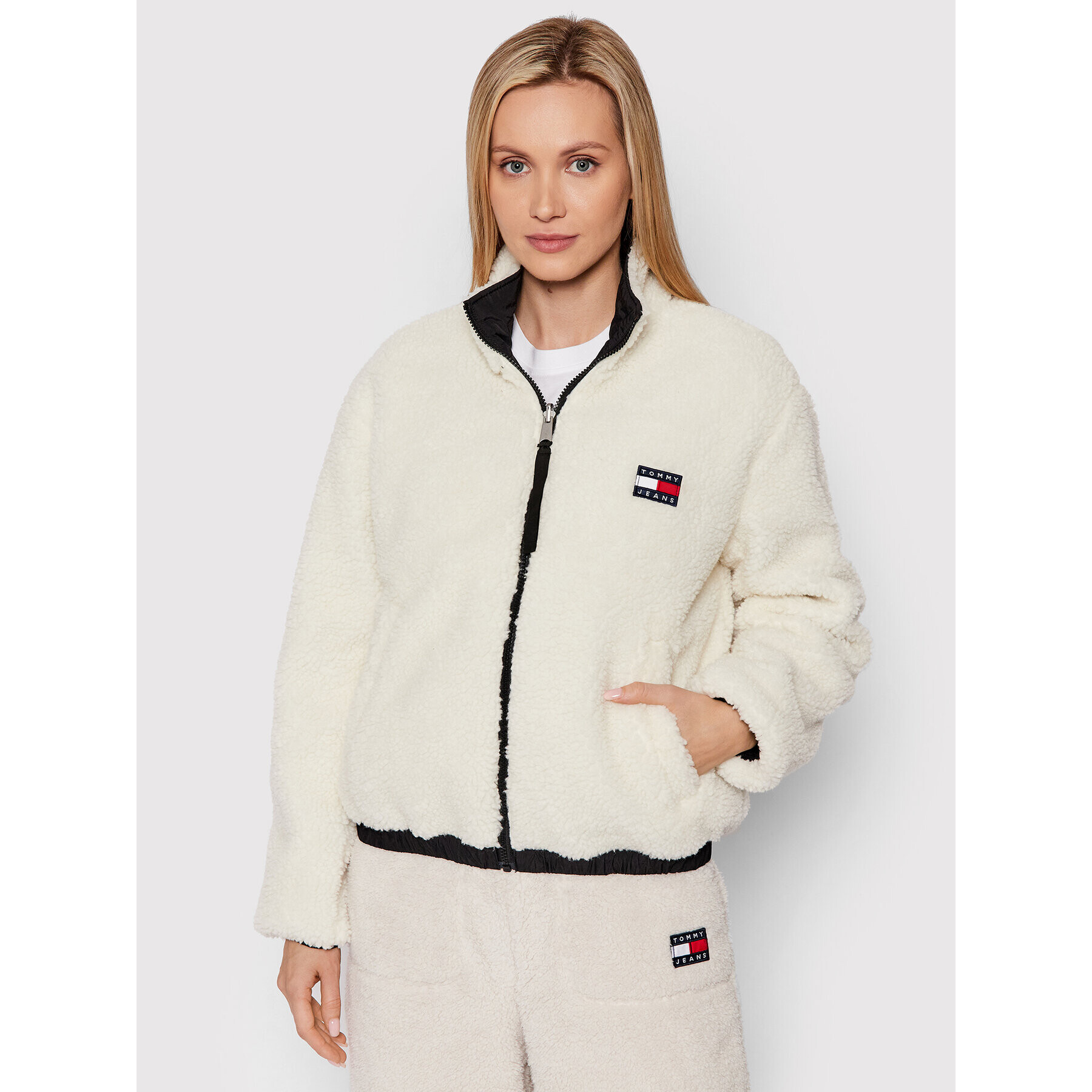 Tommy Jeans Zimska jakna Reversible Sherpa DW0DW11834 Bež Regular Fit - Pepit.si