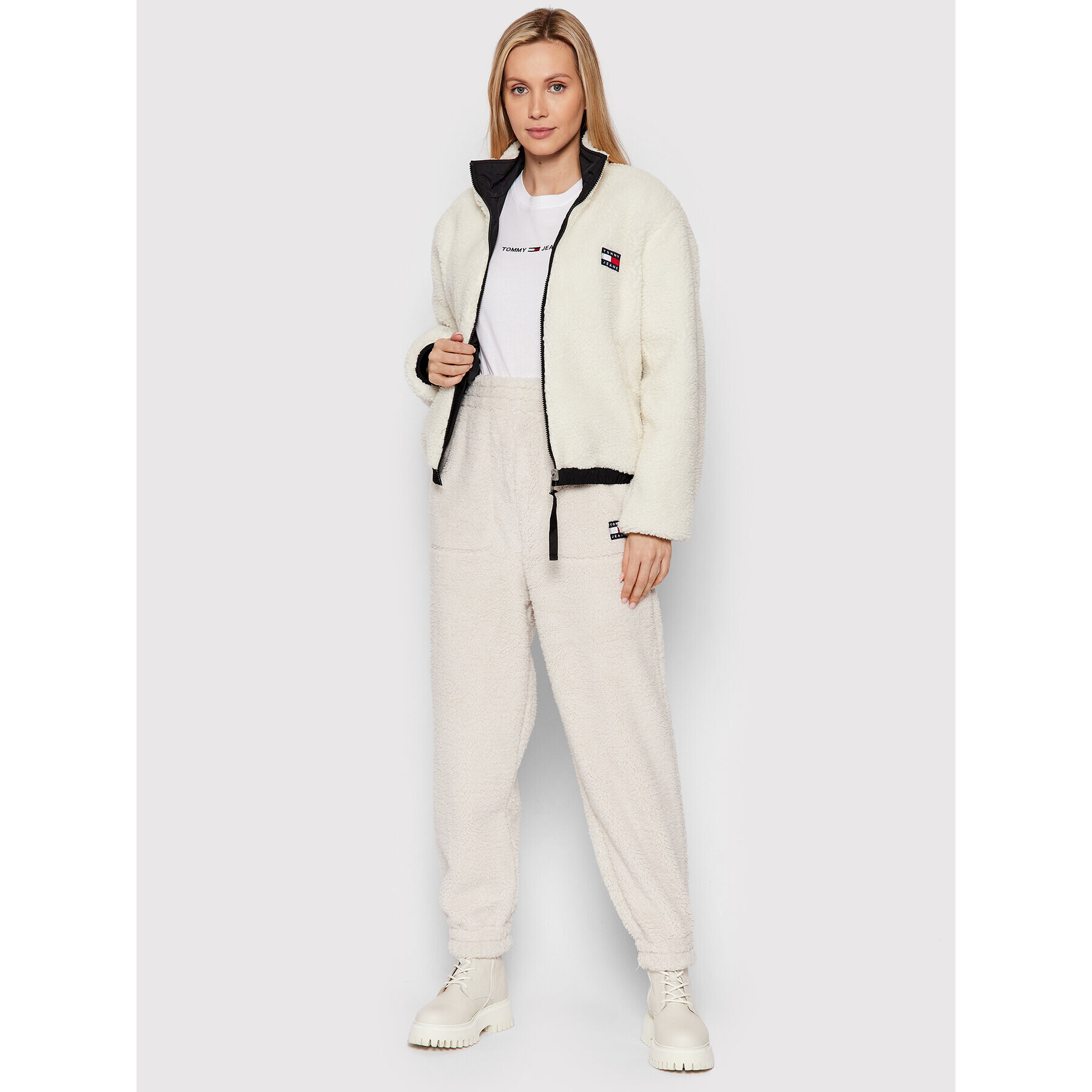 Tommy Jeans Zimska jakna Reversible Sherpa DW0DW11834 Bež Regular Fit - Pepit.si