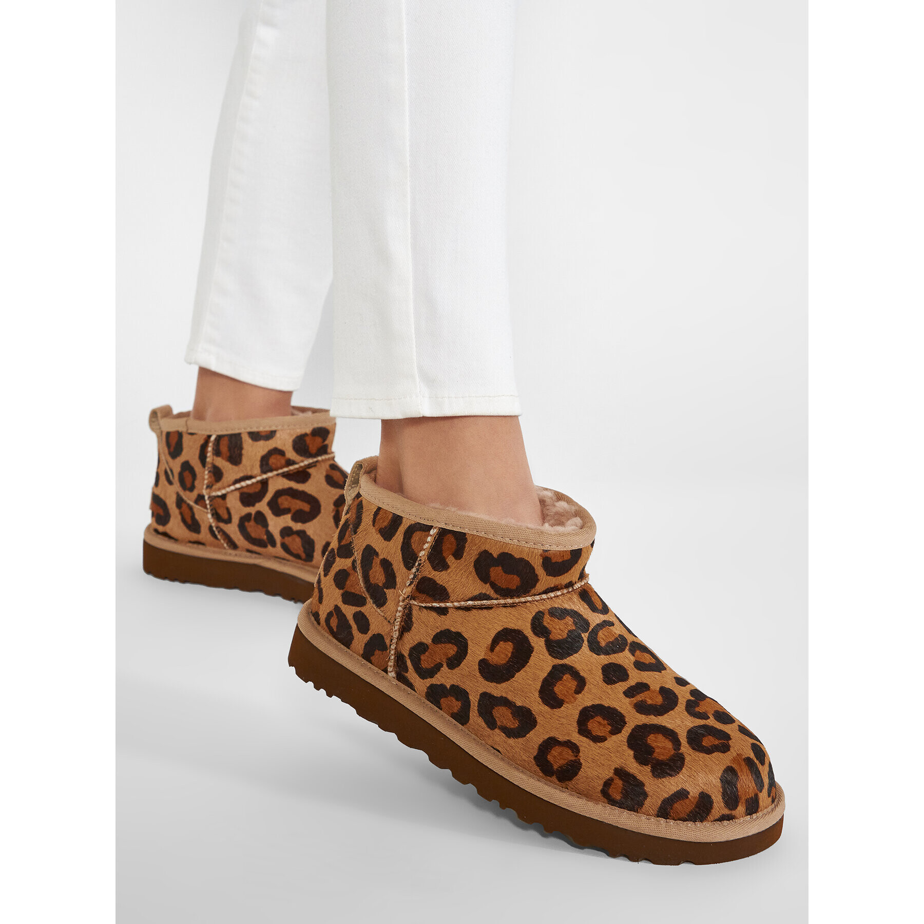 Ugg Čevlji W Classic Ultra Mini Spotty 1134523 Rjava - Pepit.si