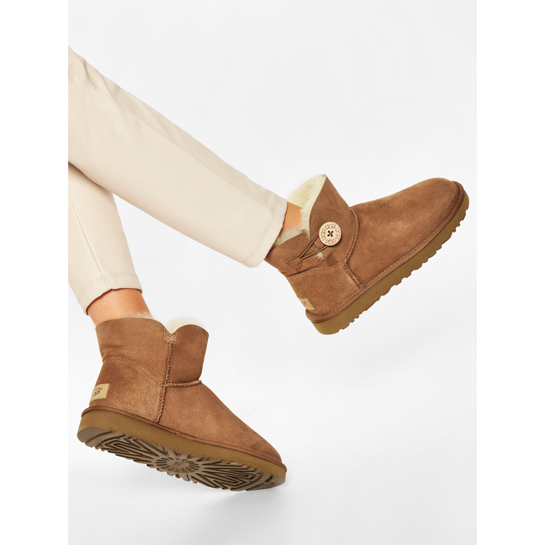 Ugg Škornji za sneg W Mini Bailey Button II 1016422 Rjava - Pepit.si