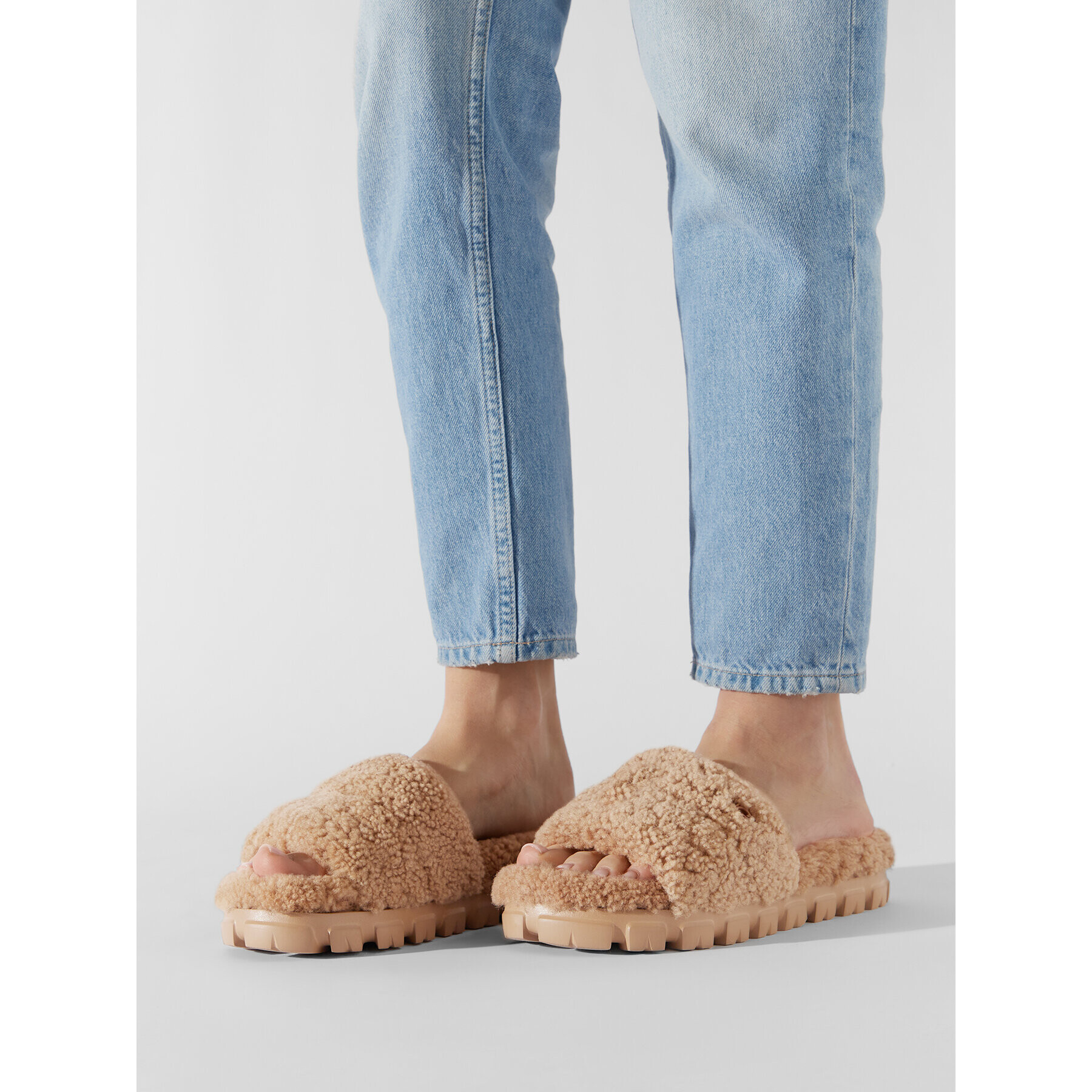 Ugg Copati W Cozetta Curly 1130838 Bež - Pepit.si