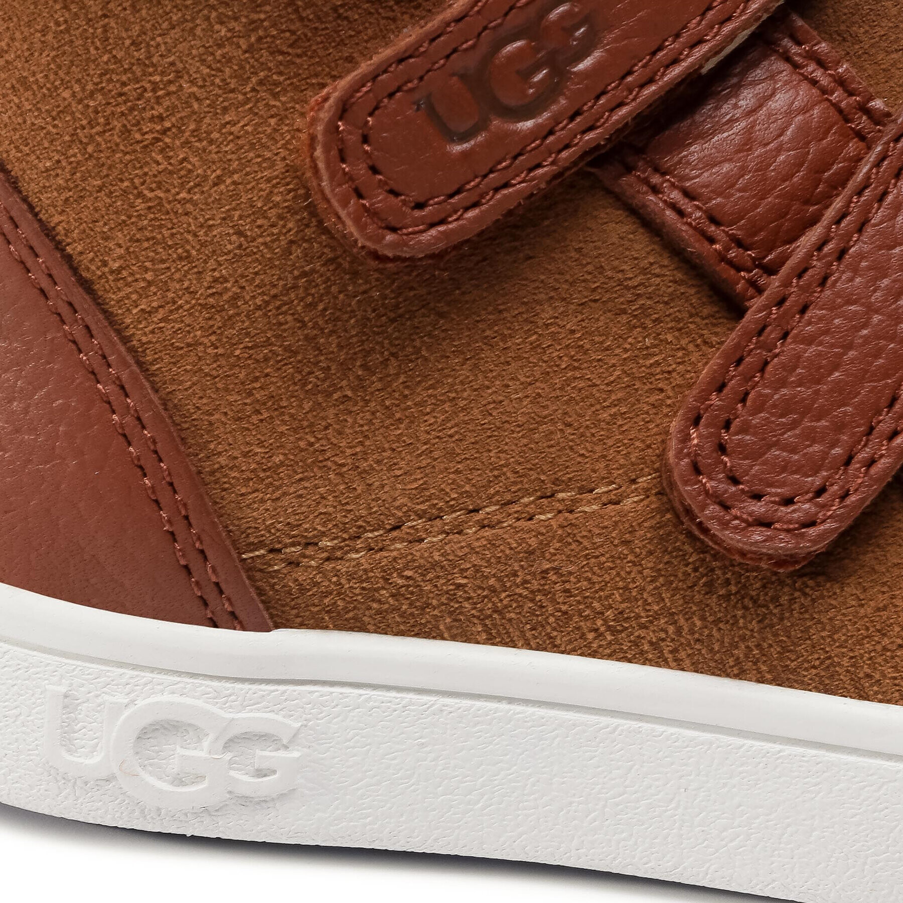 Ugg Gležnjarji T Rennon II 1104989T Rjava - Pepit.si