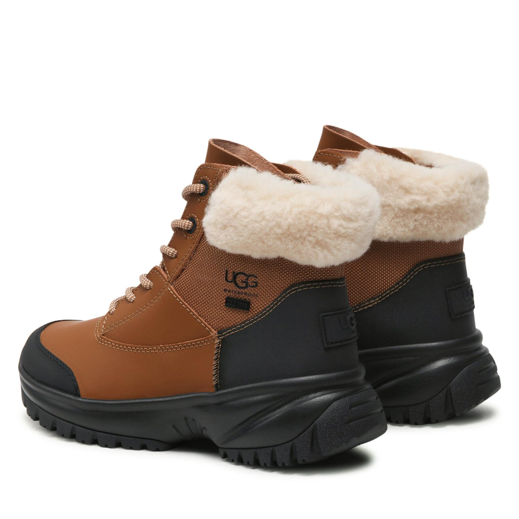 Ugg Pohodni čevlji W Yose Fluff V2 1130901 Rjava - Pepit.si