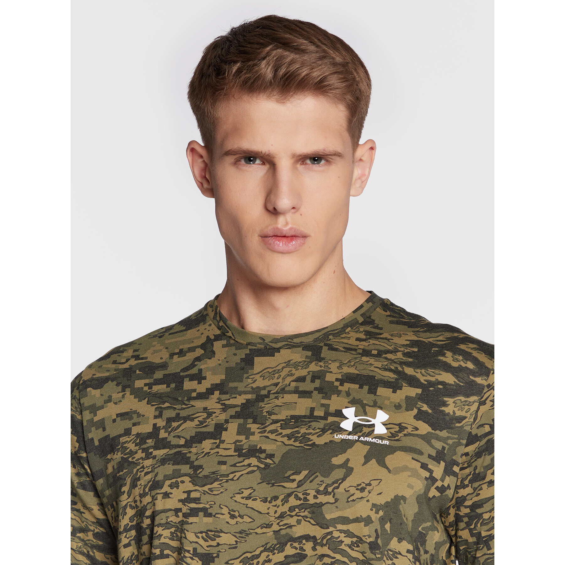 Under Armour Majica 1357727 Khaki Loose Fit - Pepit.si