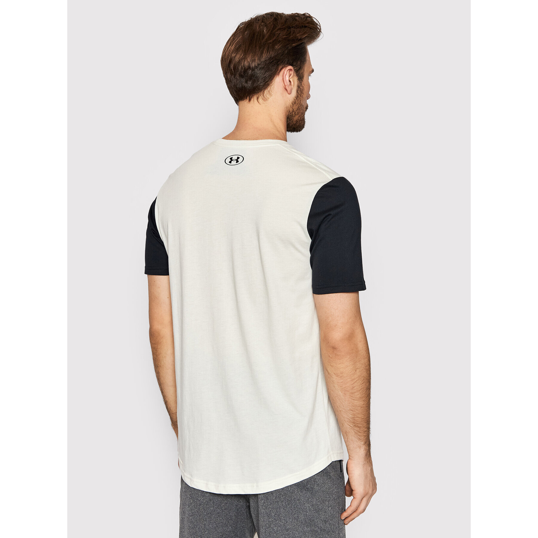 Under Armour Majica Dept Clrblk 1370515 Bež Relaxed Fit - Pepit.si