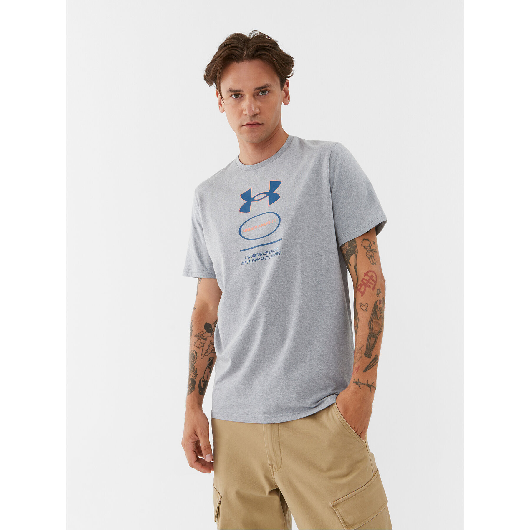 Under Armour Majica Ua Core Novelty Graphic Ss 1380957 Siva Loose Fit - Pepit.si