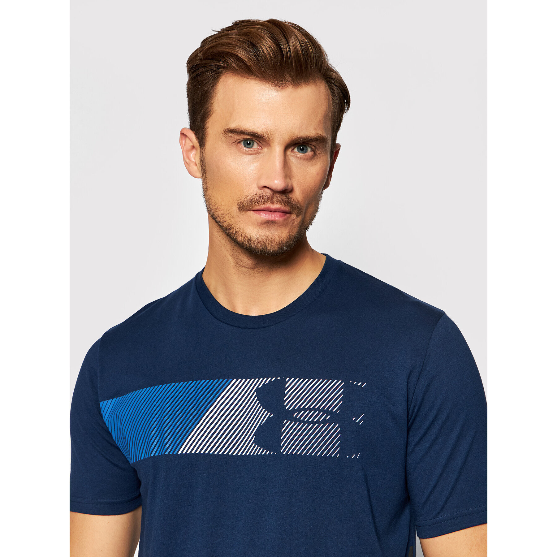 Under Armour Majica Ua Fast Left Chest 1329584 Mornarsko modra Loose Fit - Pepit.si