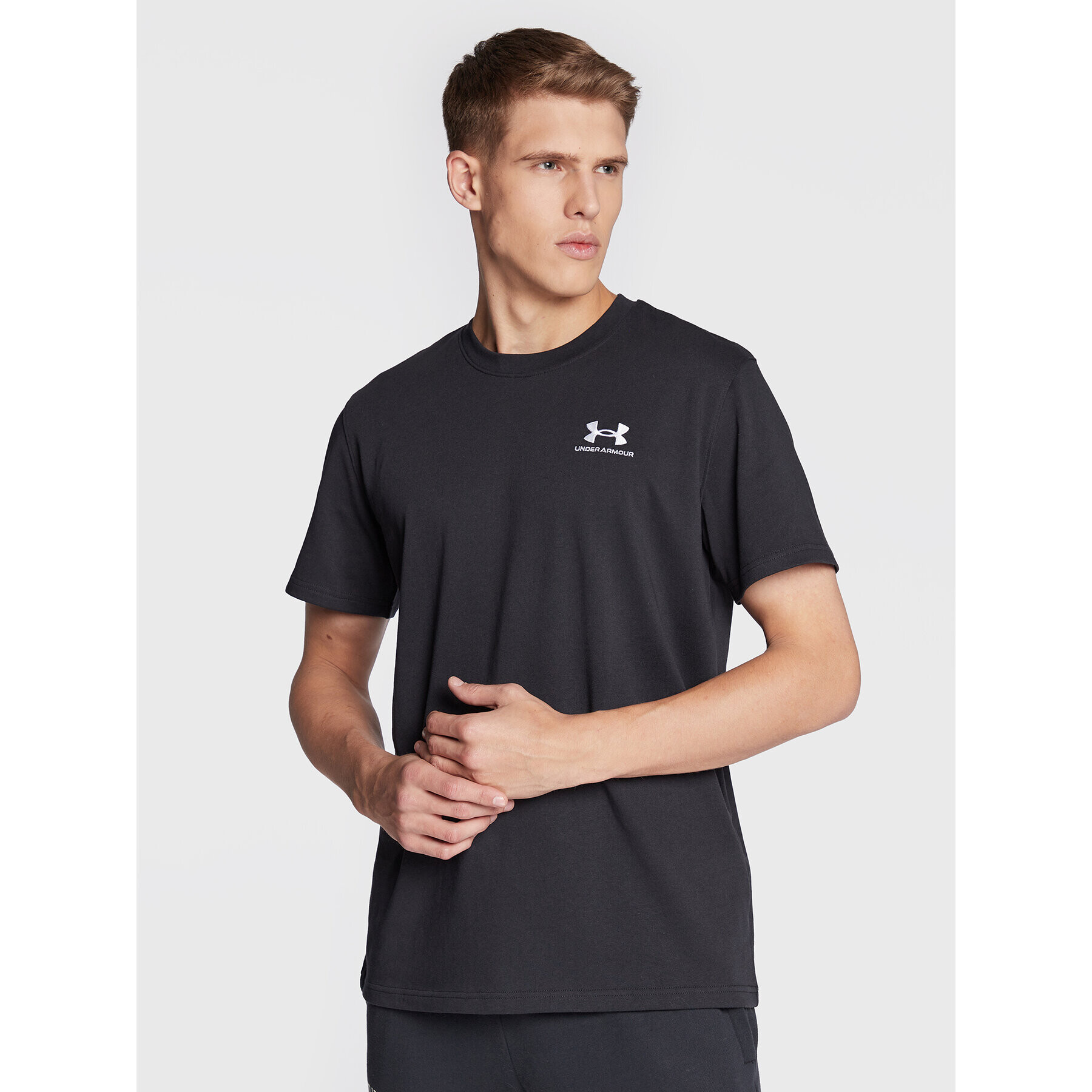 Under Armour Majica Ua Logo Embroidered 1373997 Črna Relaxed Fit - Pepit.si