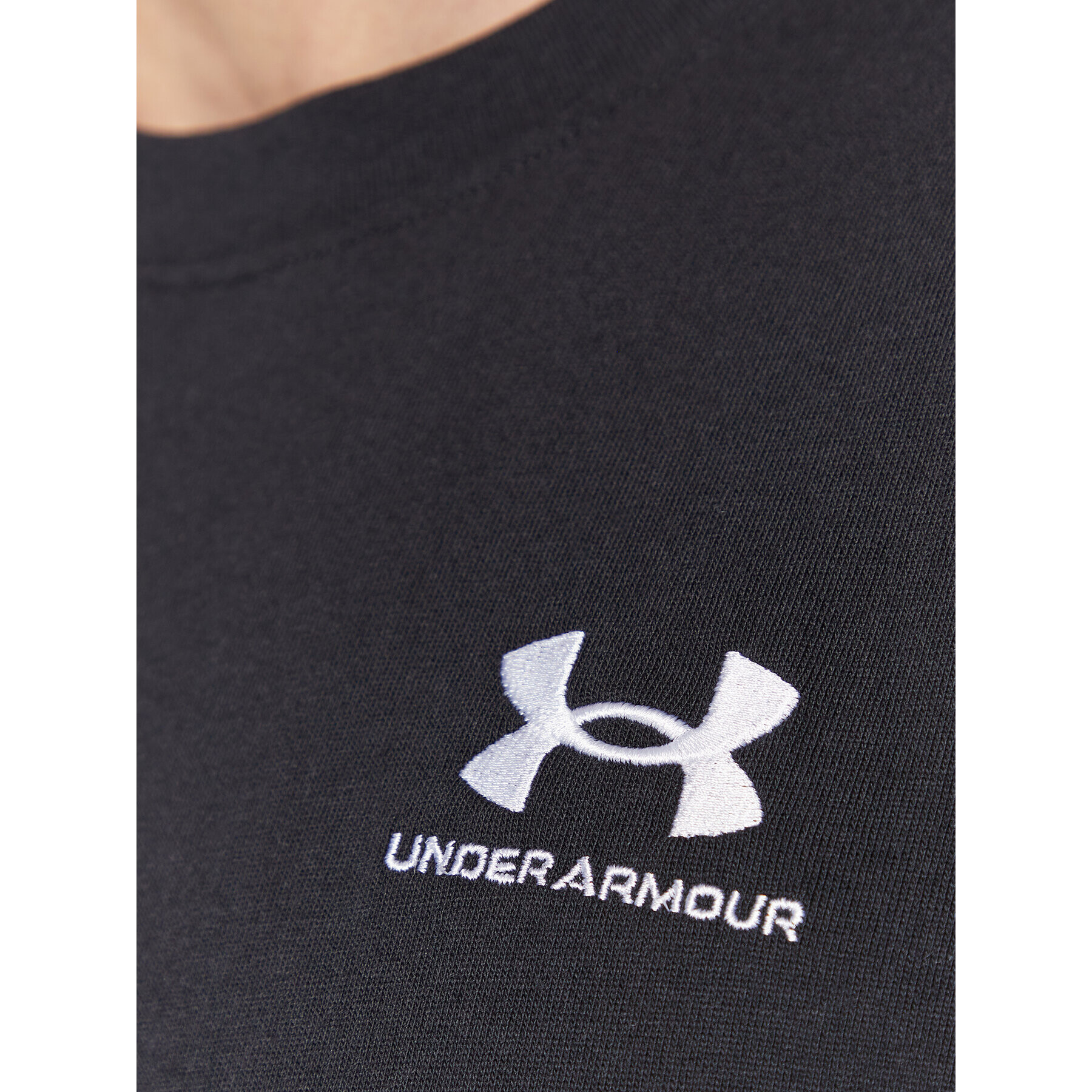 Under Armour Majica Ua Logo Embroidered 1373997 Črna Relaxed Fit - Pepit.si