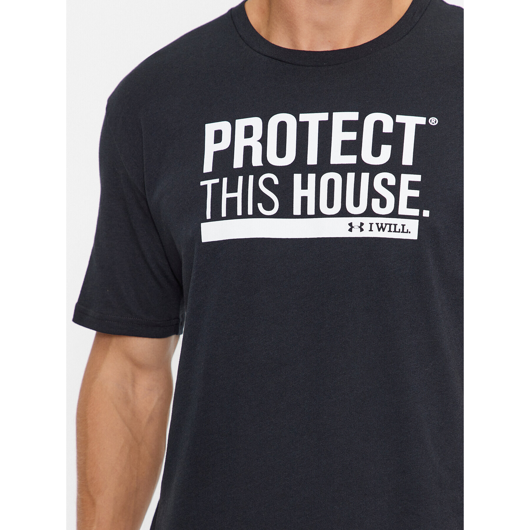 Under Armour Majica Ua Protect This House Ss 1379022 Črna Loose Fit - Pepit.si