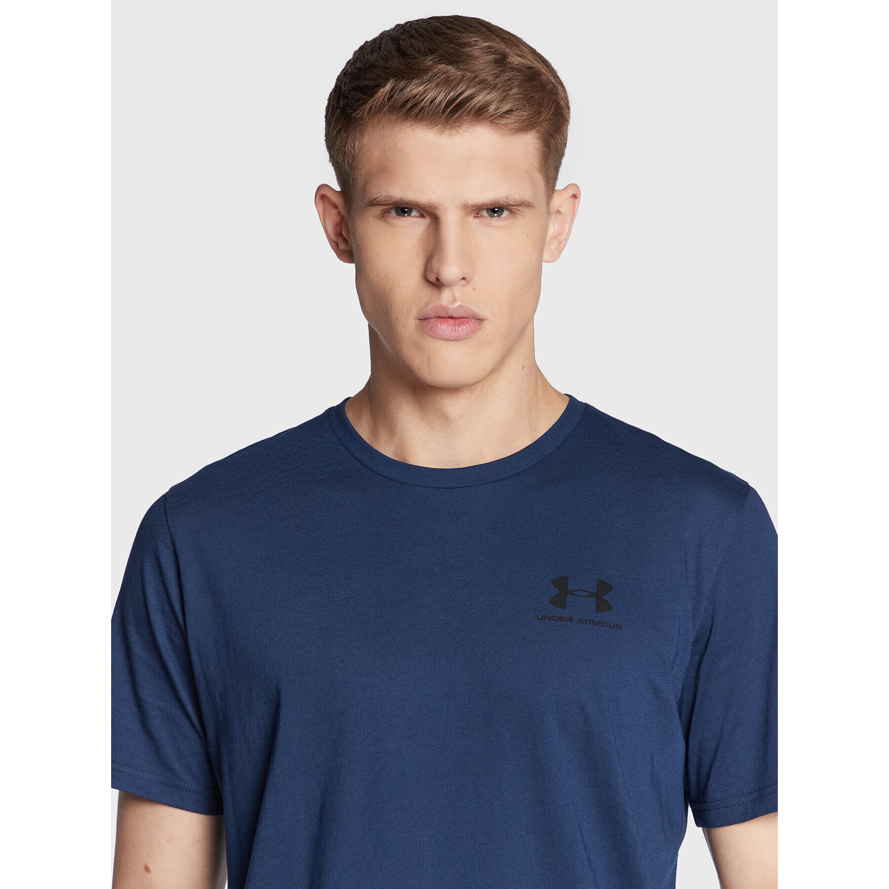 Under Armour Majica Ua Sportstyle 1326799 Mornarsko modra Loose Fit - Pepit.si